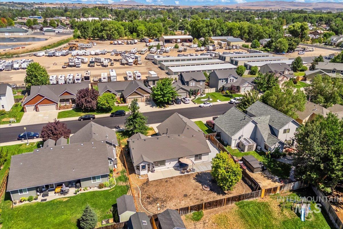 11391 W Andromeda St, Star, Idaho 83669, 3 Bedrooms, 2.5 Bathrooms, Residential For Sale, Price $430,000,MLS 98957425