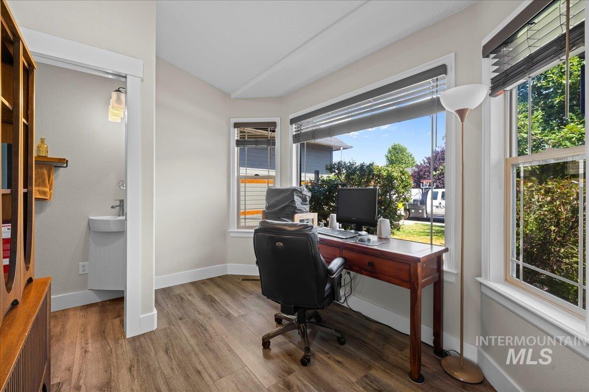 11391 W Andromeda St, Star, Idaho 83669, 3 Bedrooms, 2.5 Bathrooms, Residential For Sale, Price $430,000,MLS 98957425