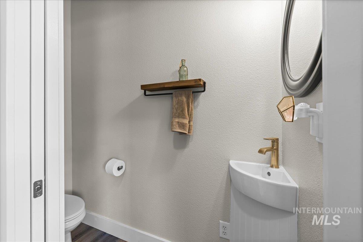 11391 W Andromeda St, Star, Idaho 83669, 3 Bedrooms, 2.5 Bathrooms, Residential For Sale, Price $430,000,MLS 98957425