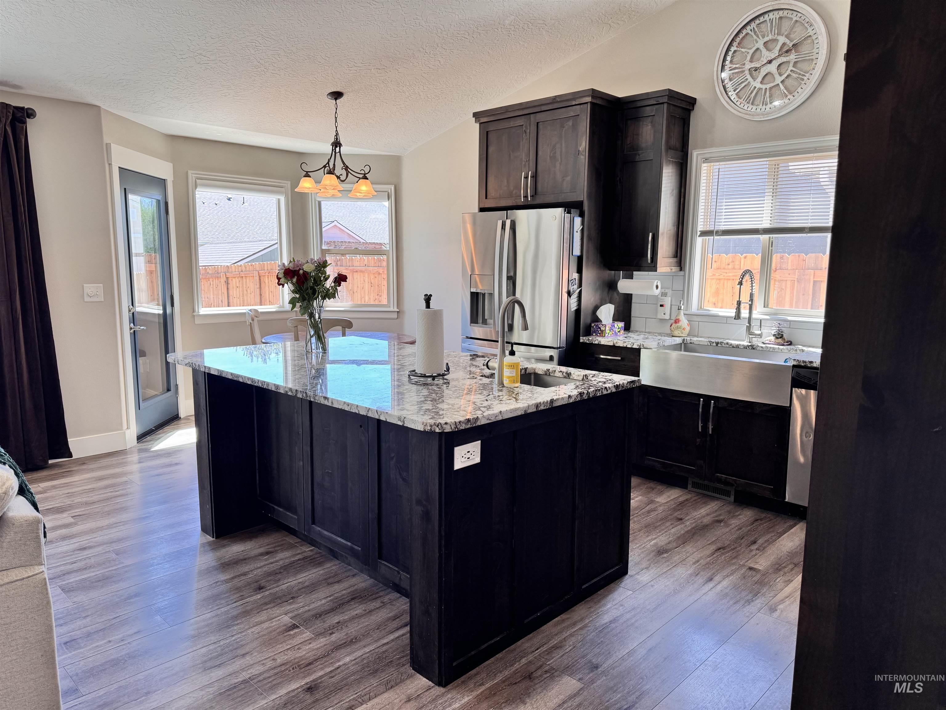 11391 W Andromeda St, Star, Idaho 83669, 3 Bedrooms, 2.5 Bathrooms, Residential For Sale, Price $430,000,MLS 98957425