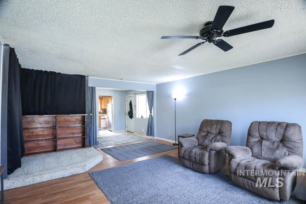 99 NW 9th St, Ontario, Oregon 97914-0000, 3 Bedrooms, 2 Bathrooms, Residential For Sale, Price $264,999,MLS 98957460