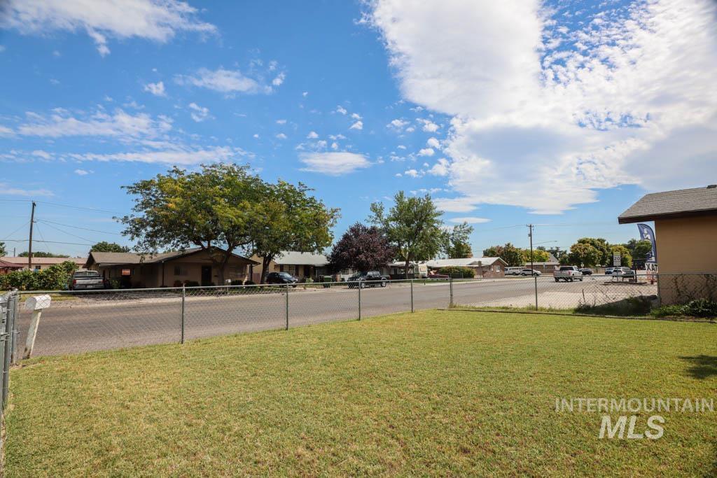 99 NW 9th St, Ontario, Oregon 97914-0000, 3 Bedrooms, 2 Bathrooms, Residential For Sale, Price $264,999,MLS 98957460