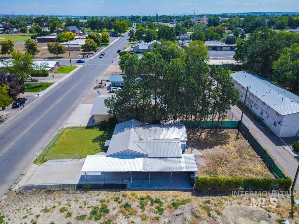 99 NW 9th St, Ontario, Oregon 97914-0000, 3 Bedrooms, 2 Bathrooms, Residential For Sale, Price $264,999,MLS 98957460