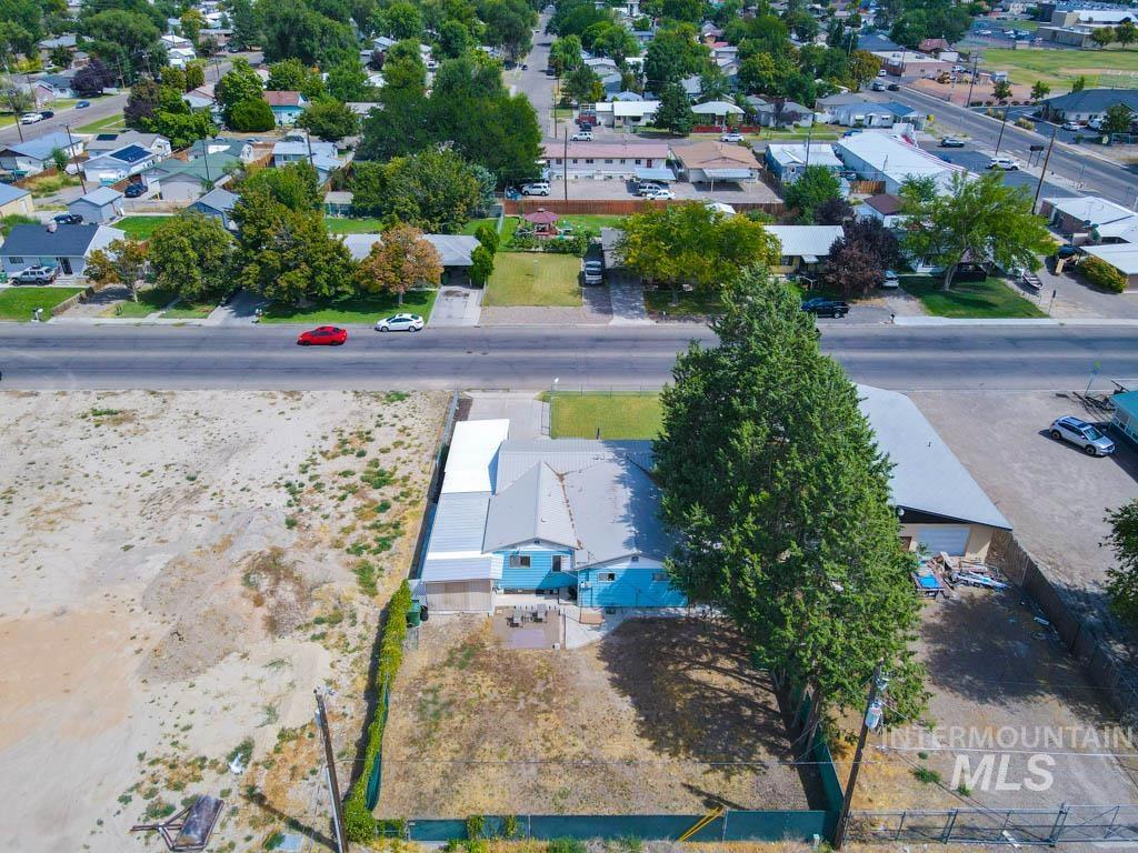 99 NW 9th St, Ontario, Oregon 97914-0000, 3 Bedrooms, 2 Bathrooms, Residential For Sale, Price $264,999,MLS 98957460