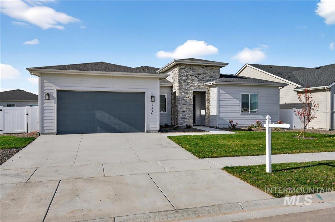 8555 S Country Wind Ave, Meridian, Idaho 83642, 4 Bedrooms, 3 Bathrooms, Residential For Sale, Price $665,000,MLS 98957461