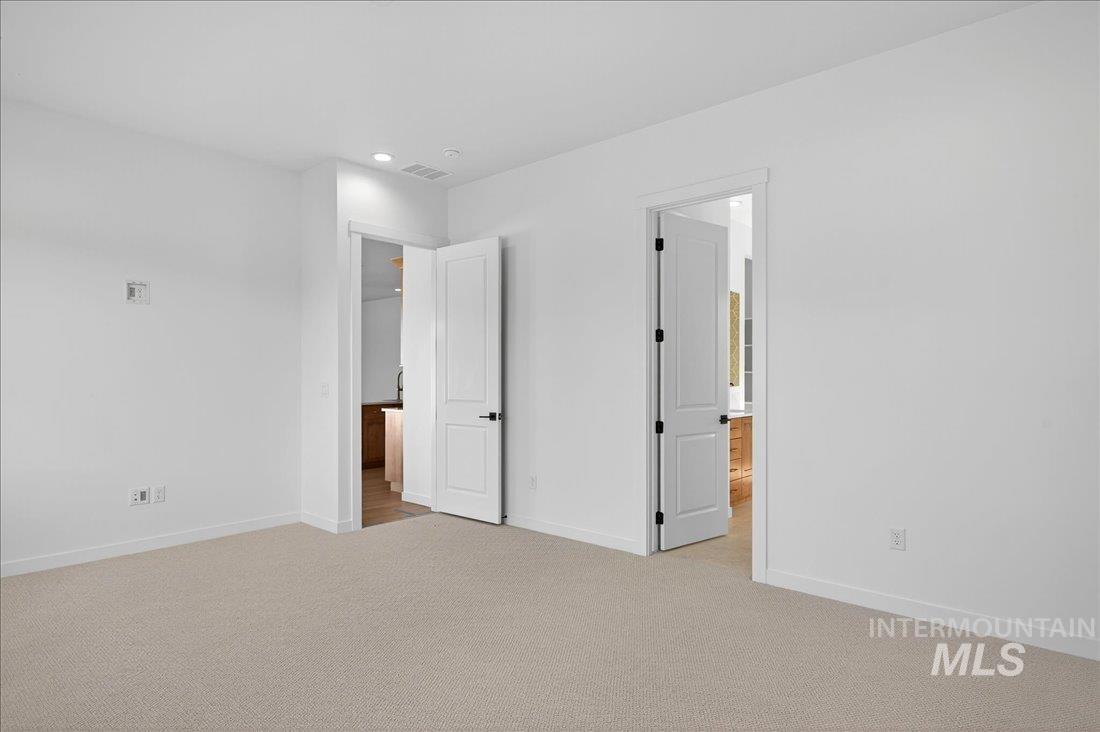 8555 S Country Wind Ave, Meridian, Idaho 83642, 4 Bedrooms, 3 Bathrooms, Residential For Sale, Price $665,000,MLS 98957461