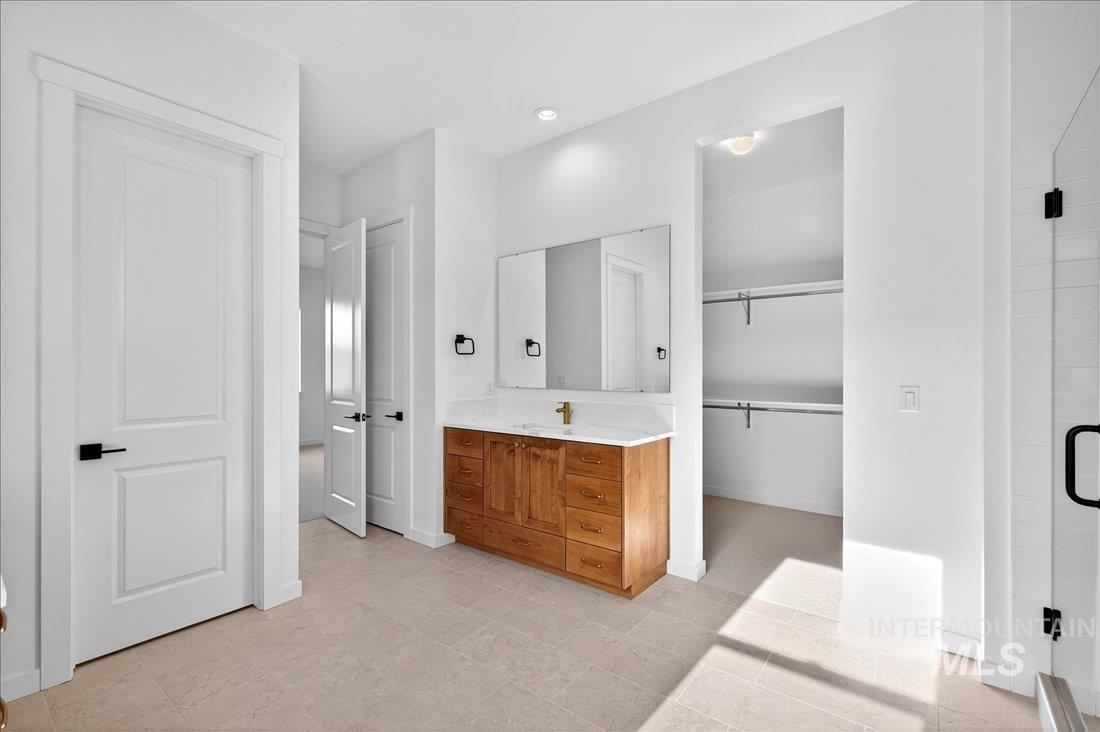 8555 S Country Wind Ave, Meridian, Idaho 83642, 4 Bedrooms, 3 Bathrooms, Residential For Sale, Price $665,000,MLS 98957461