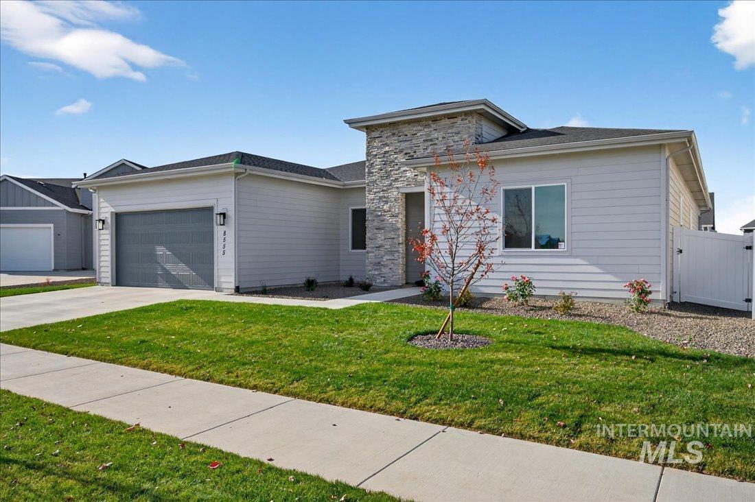 8555 S Country Wind Ave, Meridian, Idaho 83642, 4 Bedrooms, 3 Bathrooms, Residential For Sale, Price $665,000,MLS 98957461