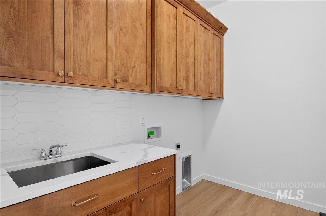 8555 S Country Wind Ave, Meridian, Idaho 83642, 4 Bedrooms, 3 Bathrooms, Residential For Sale, Price $665,000,MLS 98957461