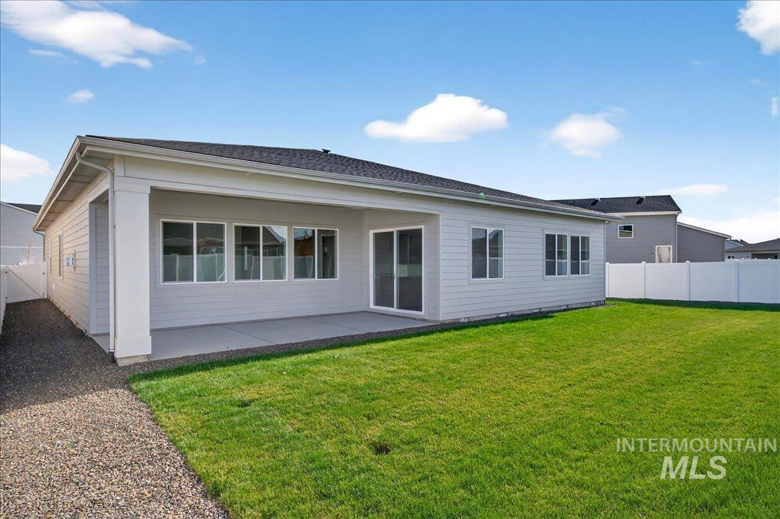 8555 S Country Wind Ave, Meridian, Idaho 83642, 4 Bedrooms, 3 Bathrooms, Residential For Sale, Price $665,000,MLS 98957461