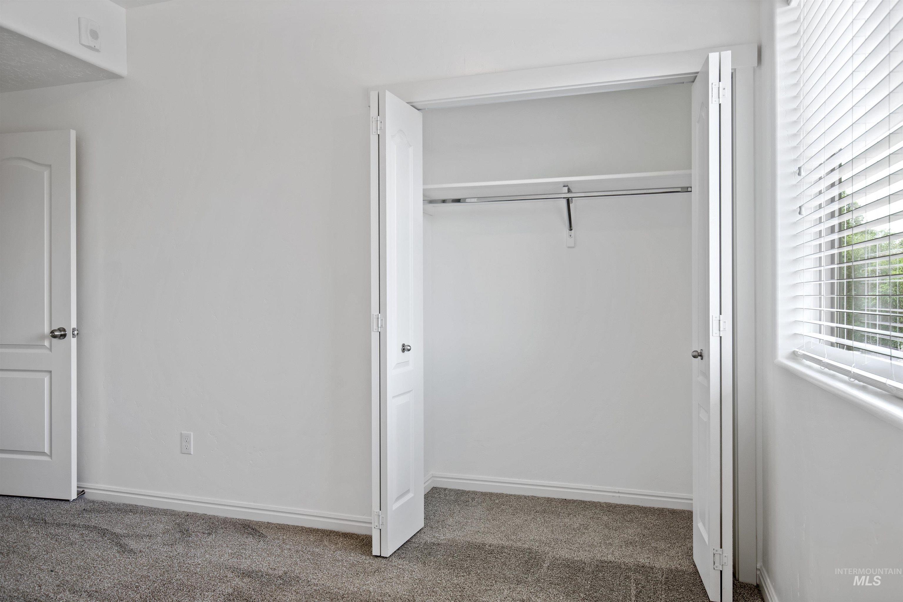 3126 E Victory Rd. - 24 Units, Nampa, Idaho 83687, Residential Income For Sale, Price $6,611,427, 98957506