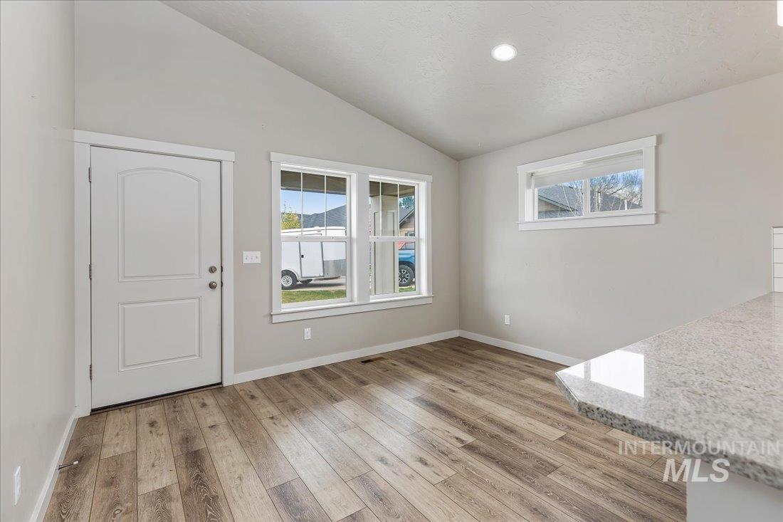 300 Crimson Circle S, Fruitland, Idaho 83619, 3 Bedrooms, 2 Bathrooms, Residential For Sale, Price $355,000,MLS 98957507