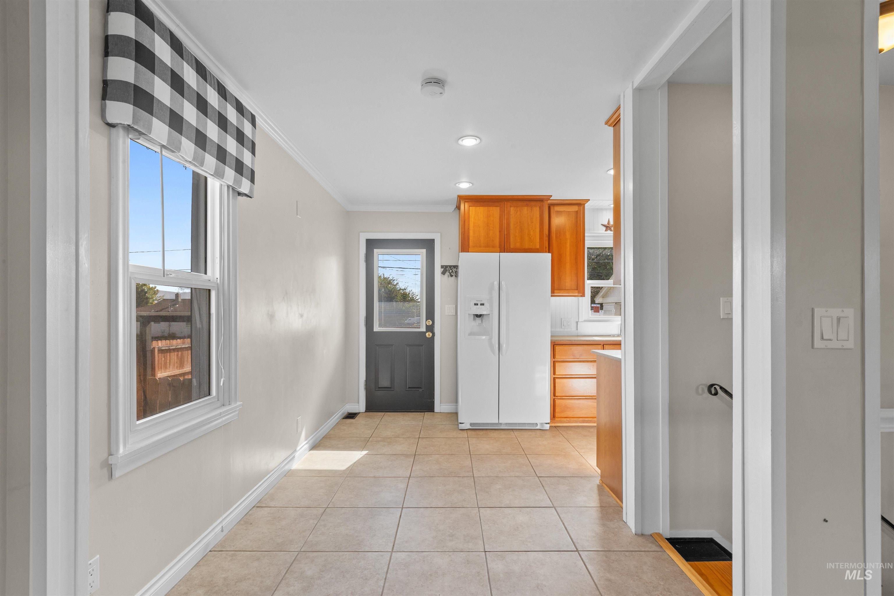 1303 4th Street, Clarkston, Washington 99403, 4 Bedrooms, 2 Bathrooms, Residential For Sale, Price $339,000,MLS 98957519