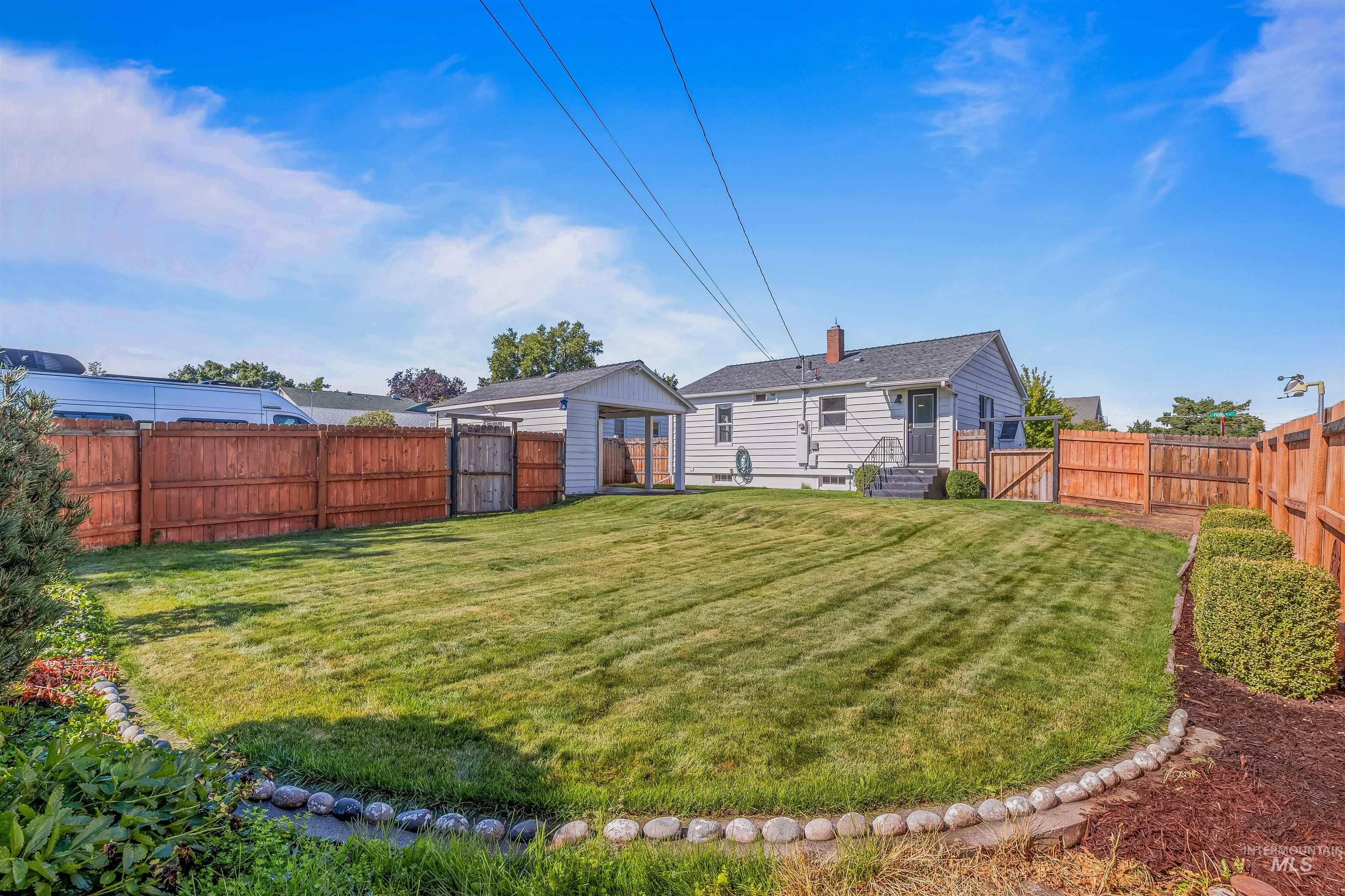 1303 4th Street, Clarkston, Washington 99403, 4 Bedrooms, 2 Bathrooms, Residential For Sale, Price $339,000,MLS 98957519