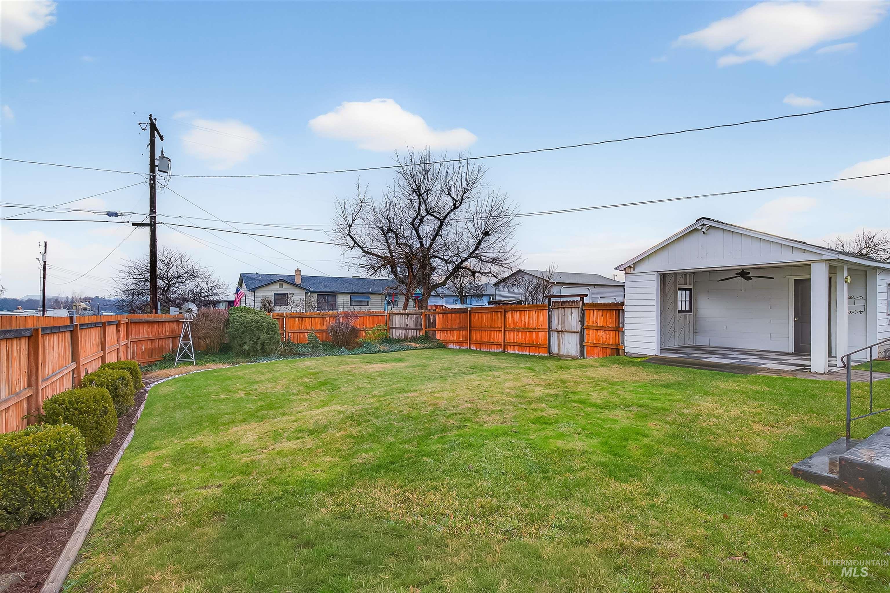 1303 4th Street, Clarkston, Washington 99403, 4 Bedrooms, 2 Bathrooms, Residential For Sale, Price $339,000,MLS 98957519