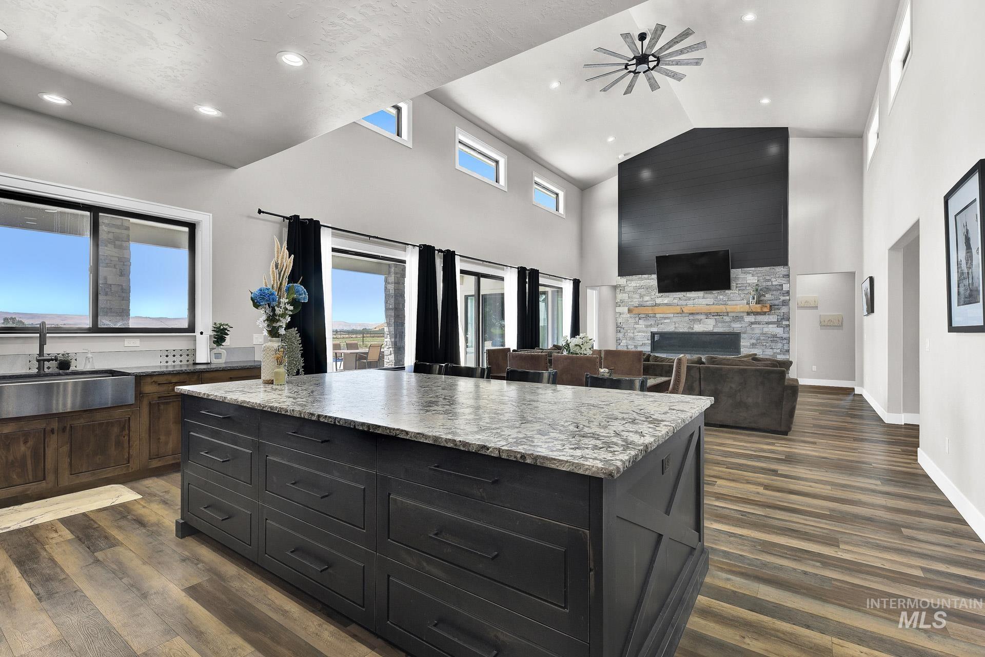 27114 Lower Pleasant Ridge, Wilder, Idaho 83676, 4 Bedrooms, 3.5 Bathrooms, Residential Income For Sale, Price $1,799,900,MLS 98957574