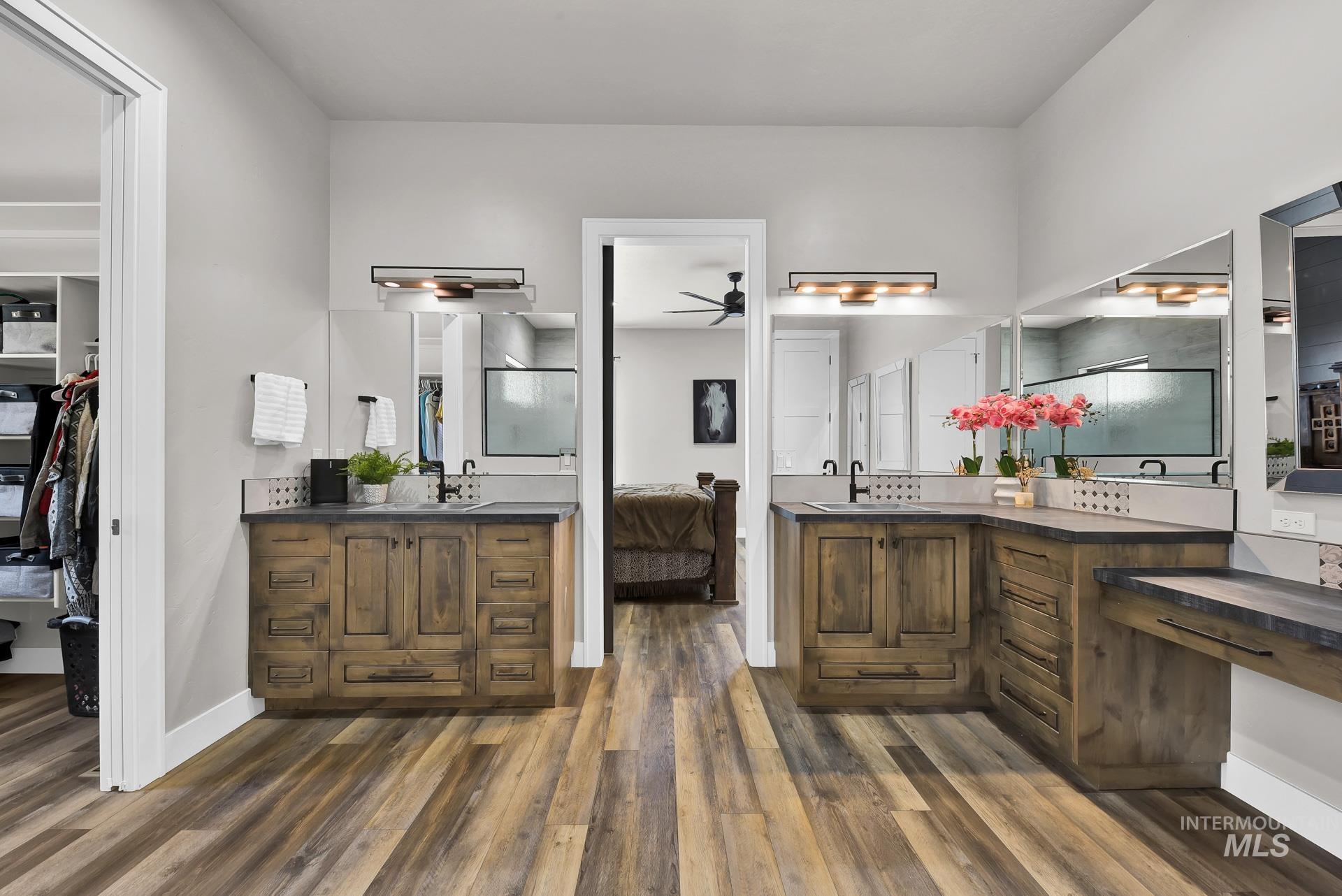 27114 Lower Pleasant Ridge, Wilder, Idaho 83676, 4 Bedrooms, 3.5 Bathrooms, Residential Income For Sale, Price $1,799,900,MLS 98957574