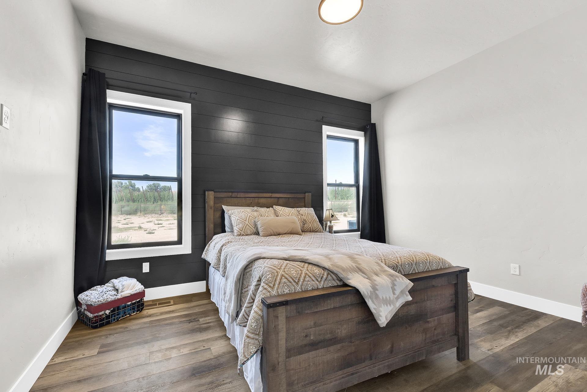 27114 Lower Pleasant Ridge, Wilder, Idaho 83676, 4 Bedrooms, 3.5 Bathrooms, Residential Income For Sale, Price $1,799,900,MLS 98957574