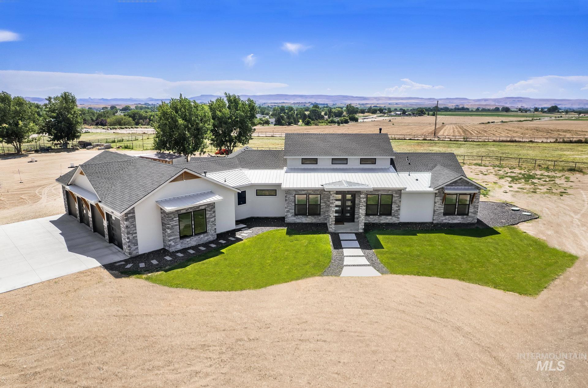 27114 Lower Pleasant Ridge, Wilder, Idaho 83676, 4 Bedrooms, 3.5 Bathrooms, Residential Income For Sale, Price $1,799,900,MLS 98957574