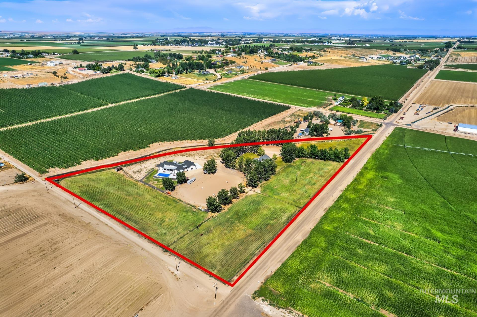 27114 Lower Pleasant Ridge, Wilder, Idaho 83676, 4 Bedrooms, 3.5 Bathrooms, Residential Income For Sale, Price $1,799,900,MLS 98957574