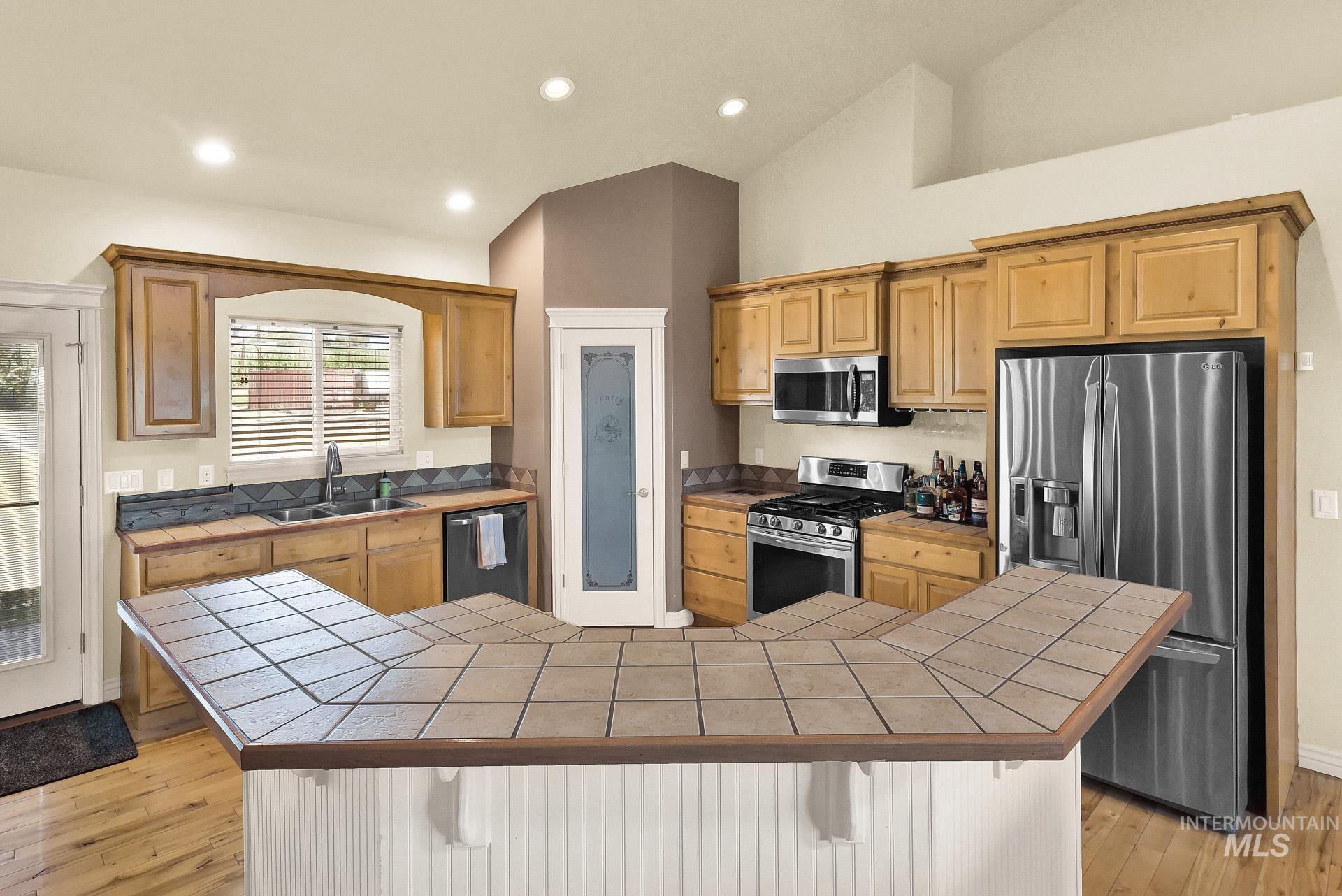 27114 Lower Pleasant Ridge, Wilder, Idaho 83676, 7 Bedrooms, 6.5 Bathrooms, Residential For Sale, Price $1,799,900,MLS 98957575