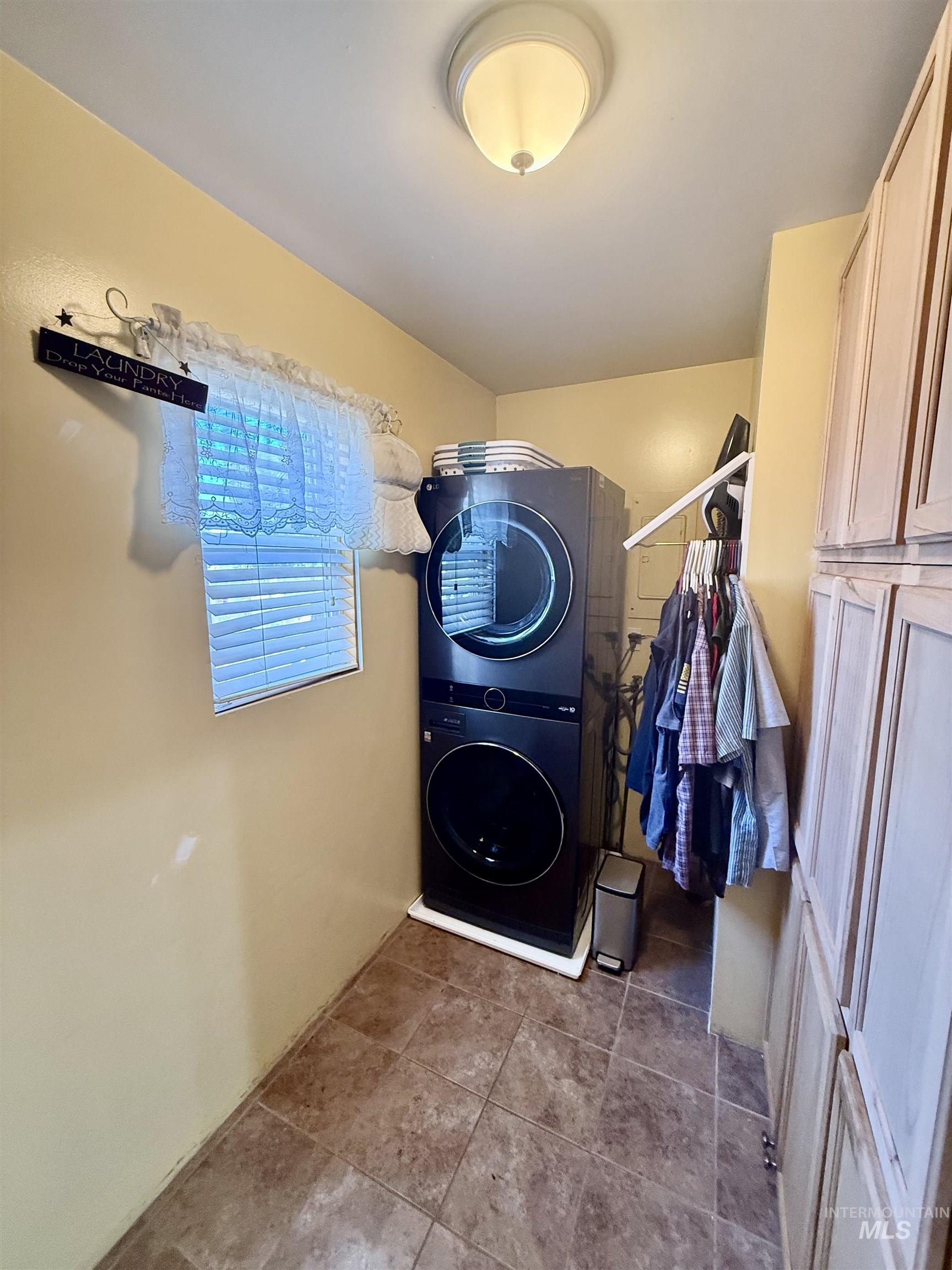 502 Villard Ave, Craigmont, Idaho 83523, 3 Bedrooms, 3 Bathrooms, Residential For Sale, Price $339,000,MLS 98957632