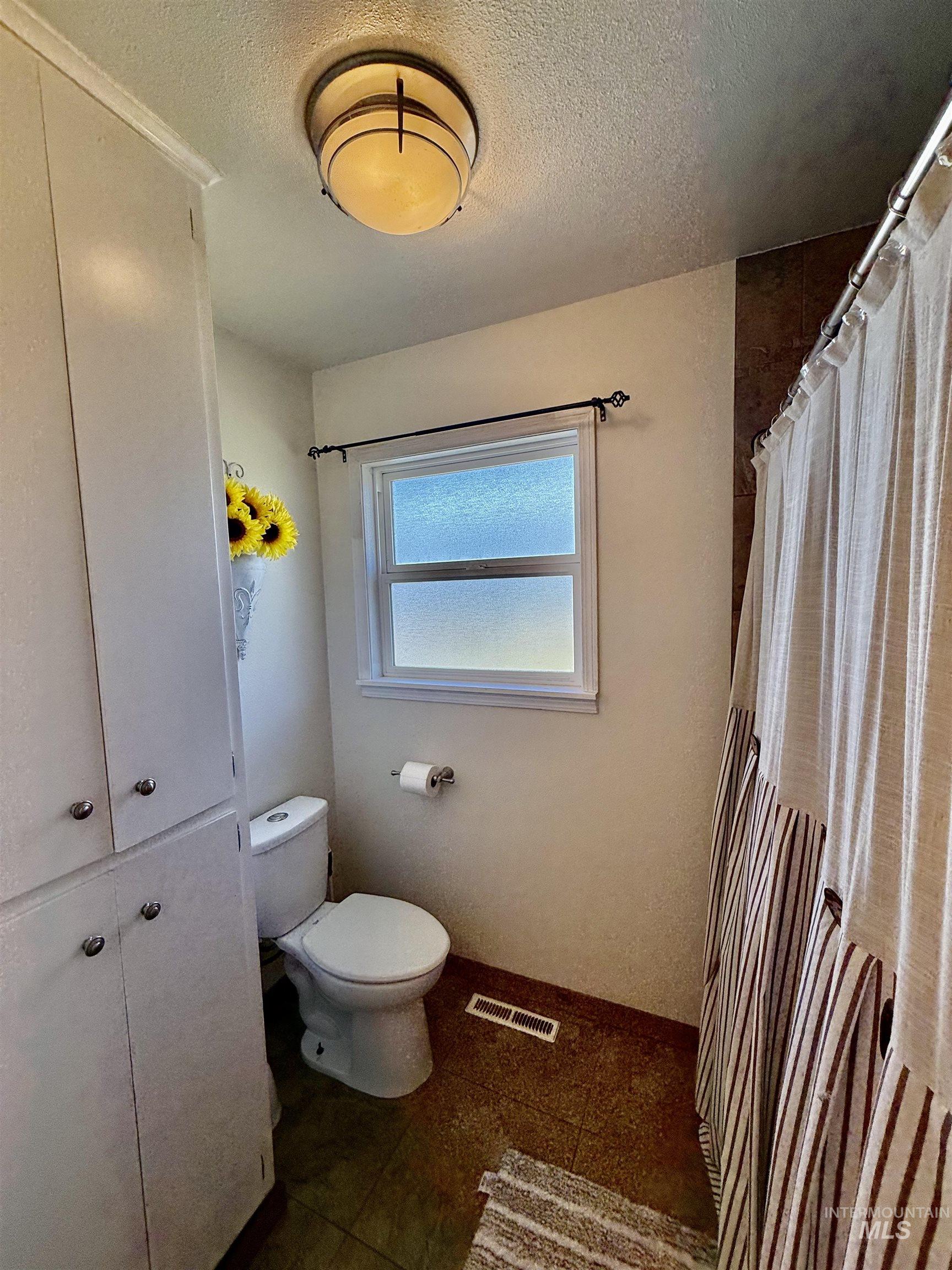 502 Villard Ave, Craigmont, Idaho 83523, 3 Bedrooms, 3 Bathrooms, Residential For Sale, Price $339,000,MLS 98957632