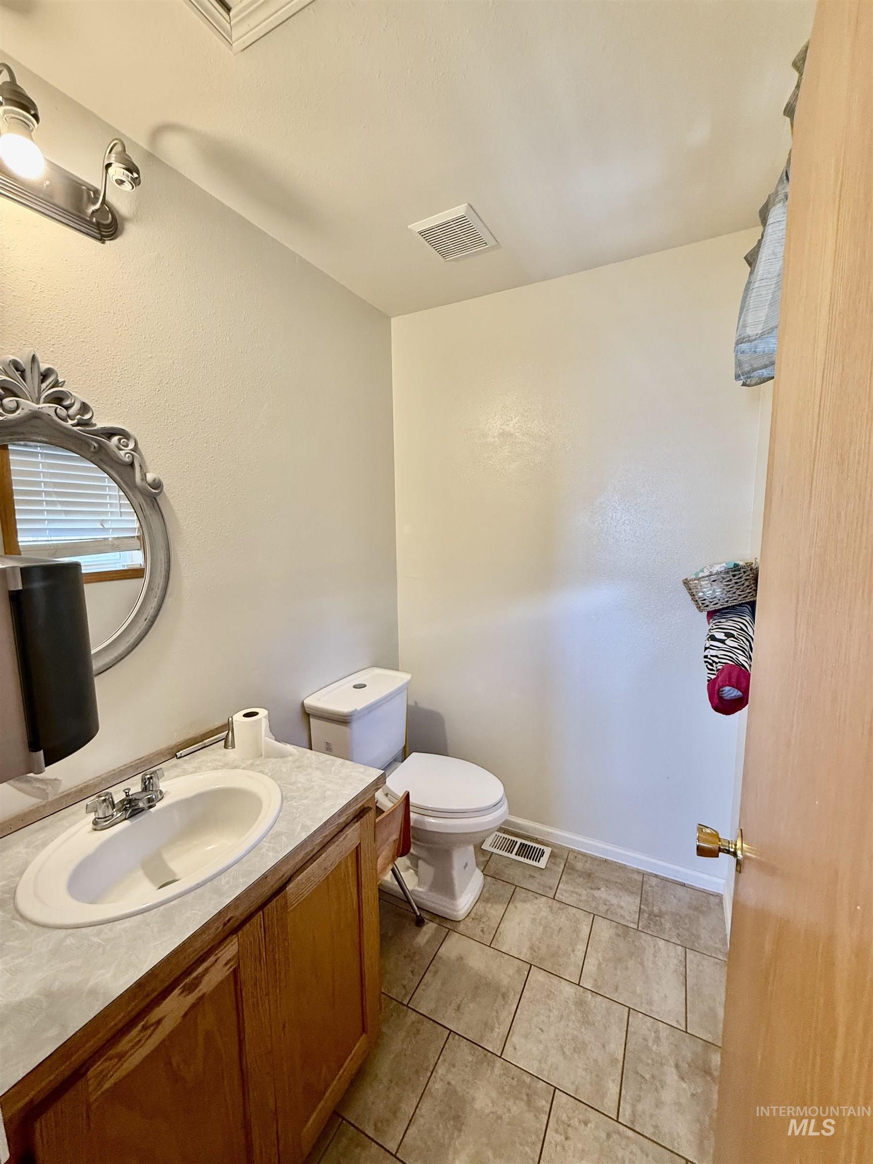 502 Villard Ave, Craigmont, Idaho 83523, 3 Bedrooms, 3 Bathrooms, Residential For Sale, Price $337,900, 98957632