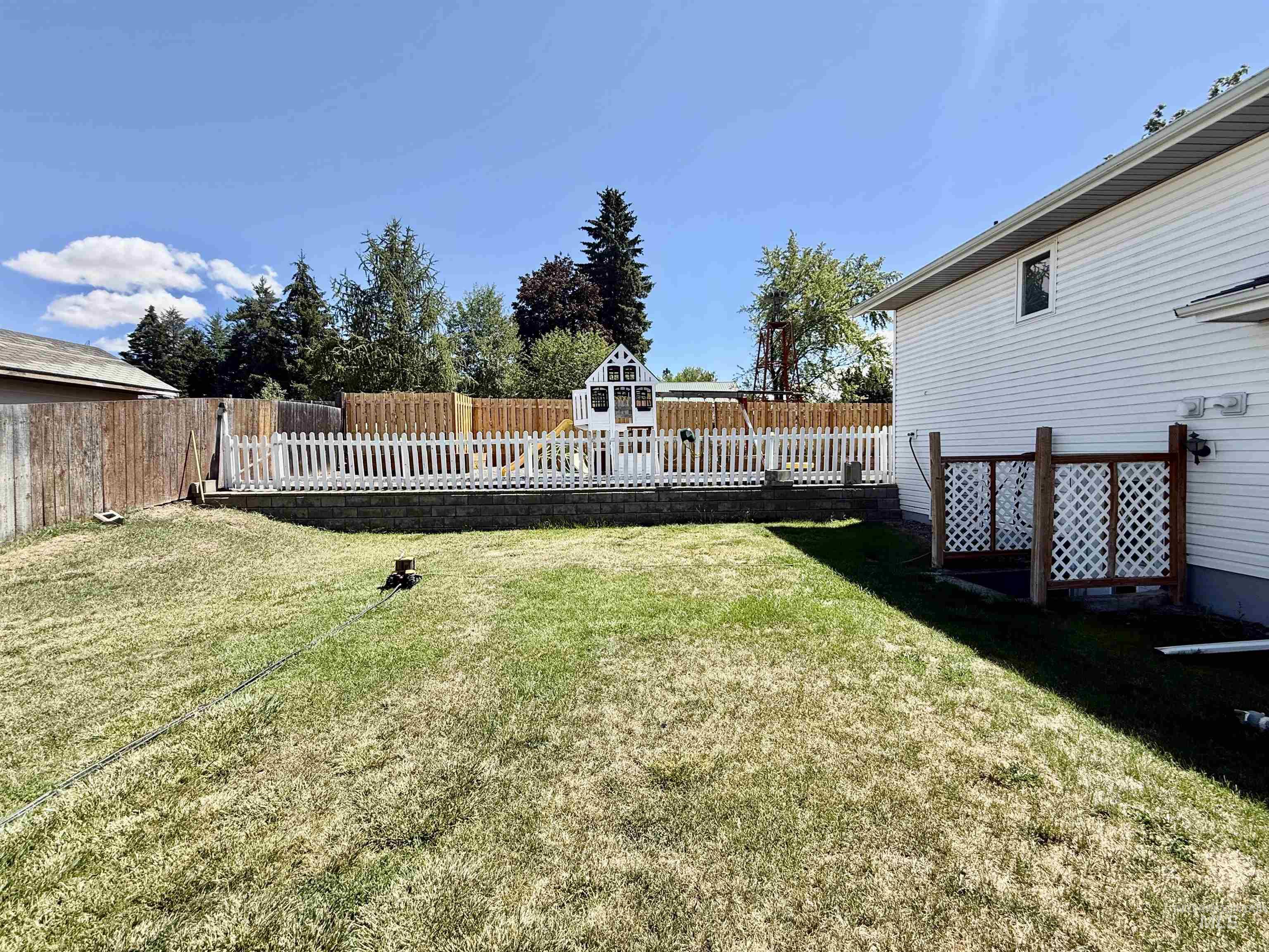 502 Villard Ave, Craigmont, Idaho 83523, 3 Bedrooms, 3 Bathrooms, Residential For Sale, Price $337,900, 98957632