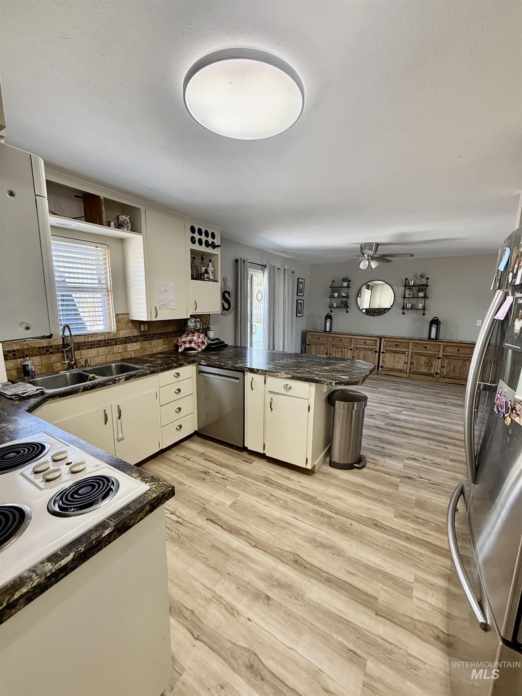 502 Villard Ave, Craigmont, Idaho 83523, 3 Bedrooms, 3 Bathrooms, Residential For Sale, Price $339,000,MLS 98957632