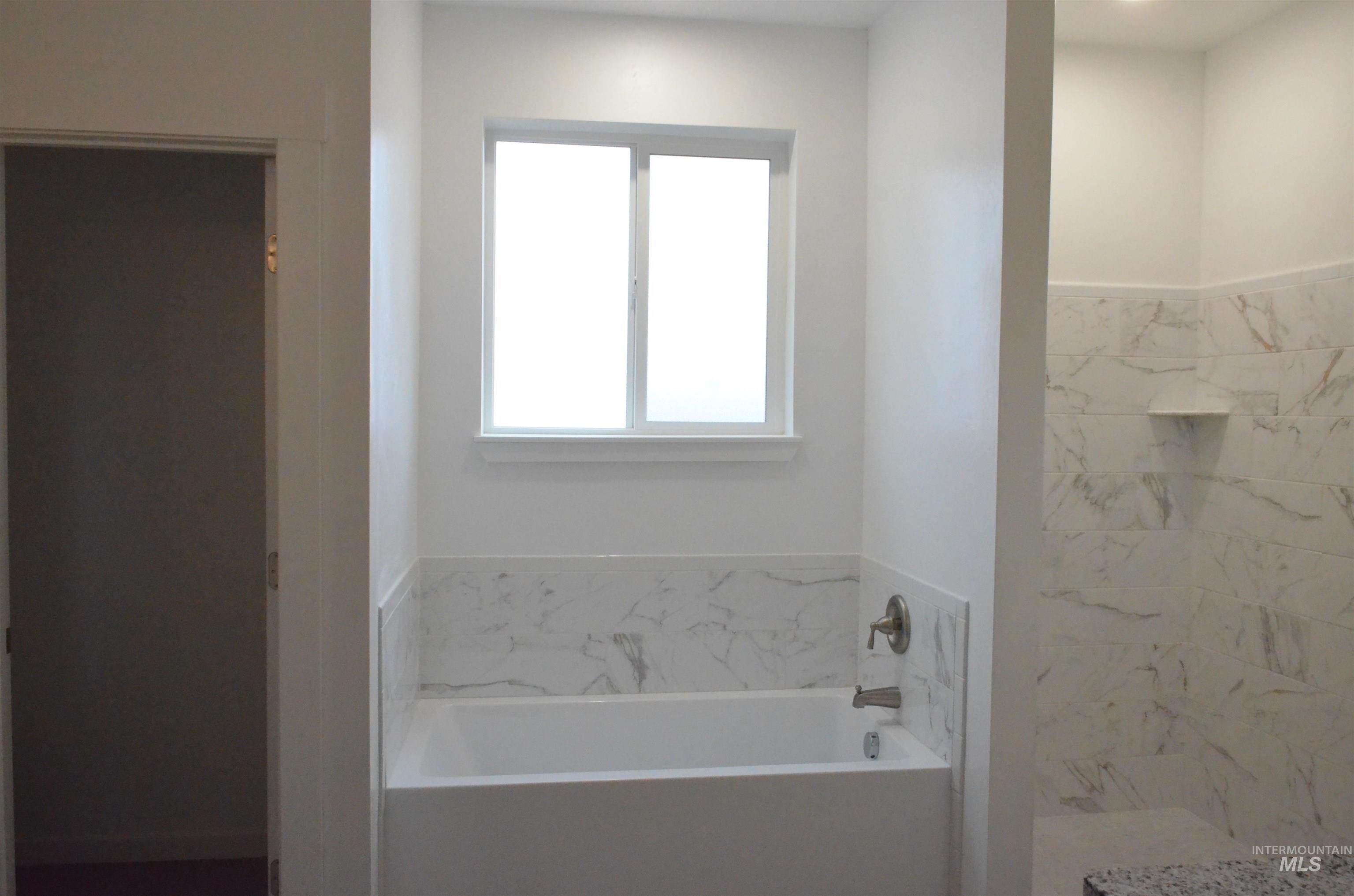 45 Sunset Loop, Jerome, Idaho 83338, 3 Bedrooms, 2 Bathrooms, Residential For Sale, Price $549,900,MLS 98957645