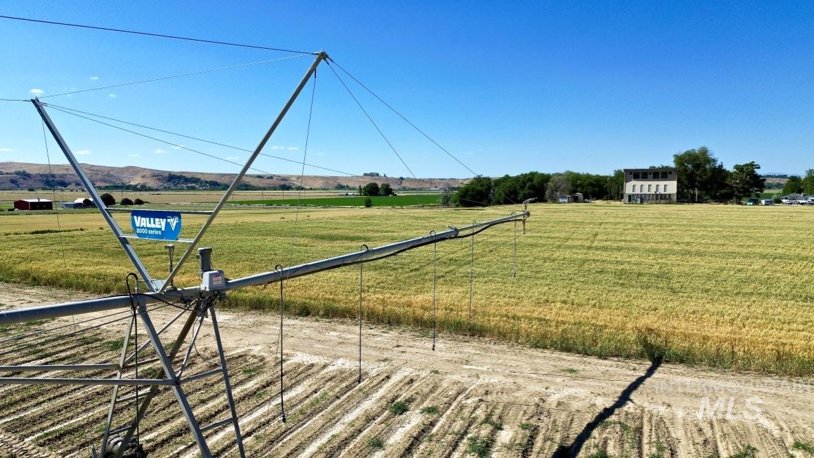 683 Butler Blvd, Ontario, Oregon 97914, 3 Bedrooms, 2.5 Bathrooms, Farm & Ranch For Sale, Price $1,175,000,MLS 98957648