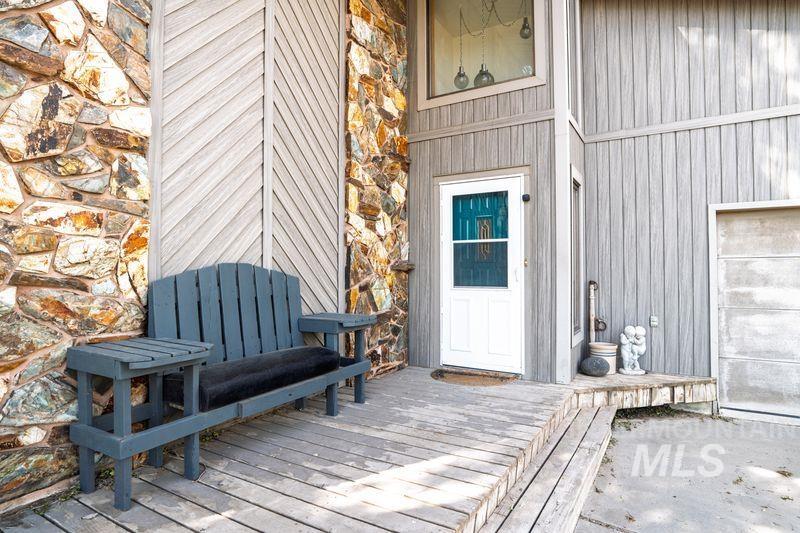 683 Butler Blvd, Ontario, Oregon 97914, 3 Bedrooms, 2.5 Bathrooms, Farm & Ranch For Sale, Price $1,175,000,MLS 98957648