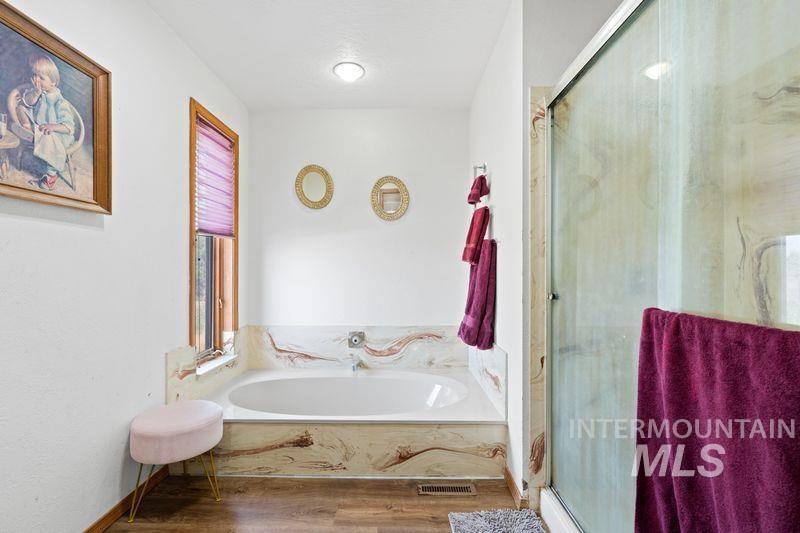 683 Butler Blvd, Ontario, Oregon 97914, 3 Bedrooms, 2.5 Bathrooms, Farm & Ranch For Sale, Price $1,175,000,MLS 98957648