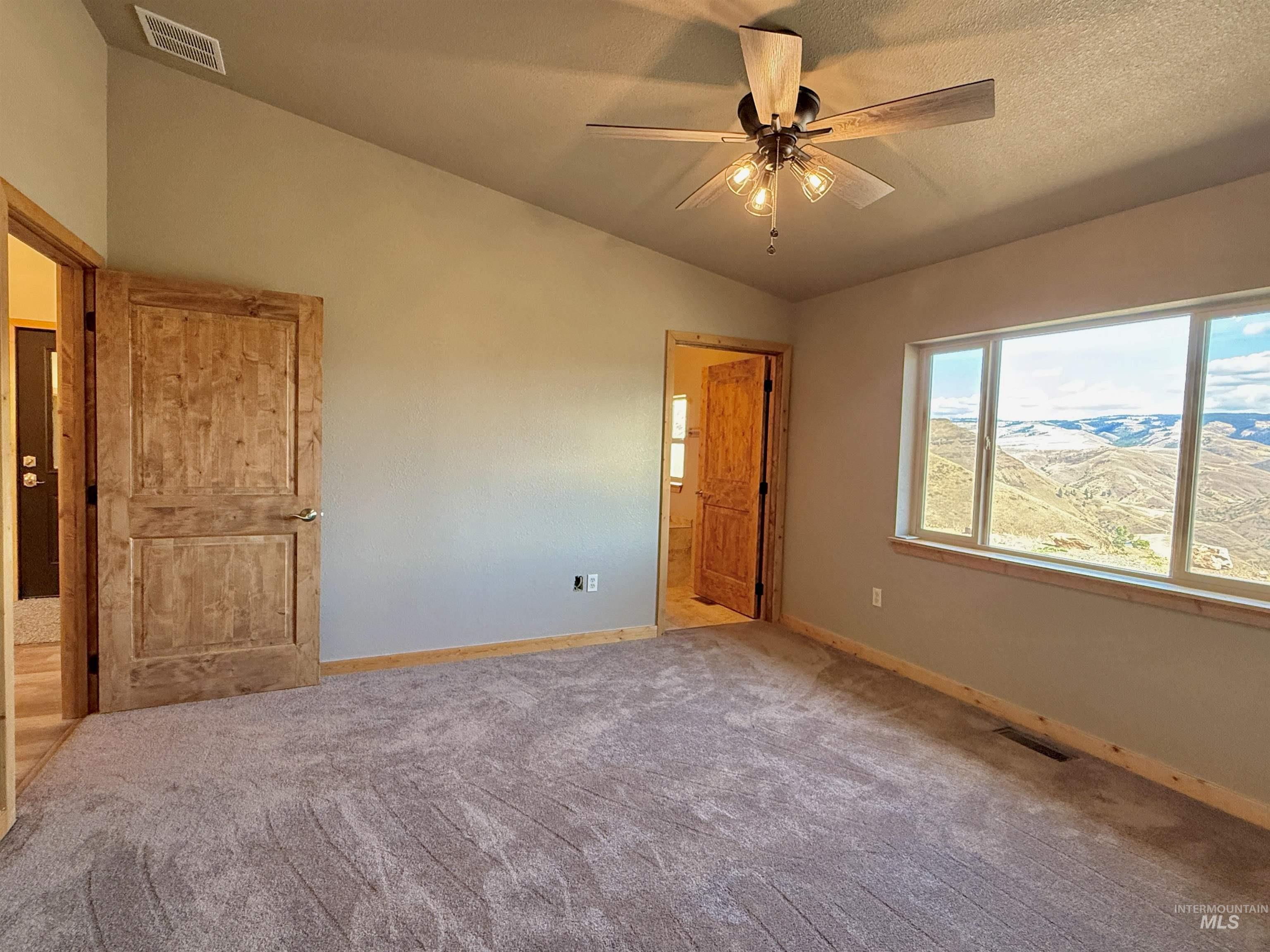 150 Bucks Boulevard, White Bird, Idaho 83554, 3 Bedrooms, 2 Bathrooms, Residential For Sale, Price $649,000,MLS 98957693