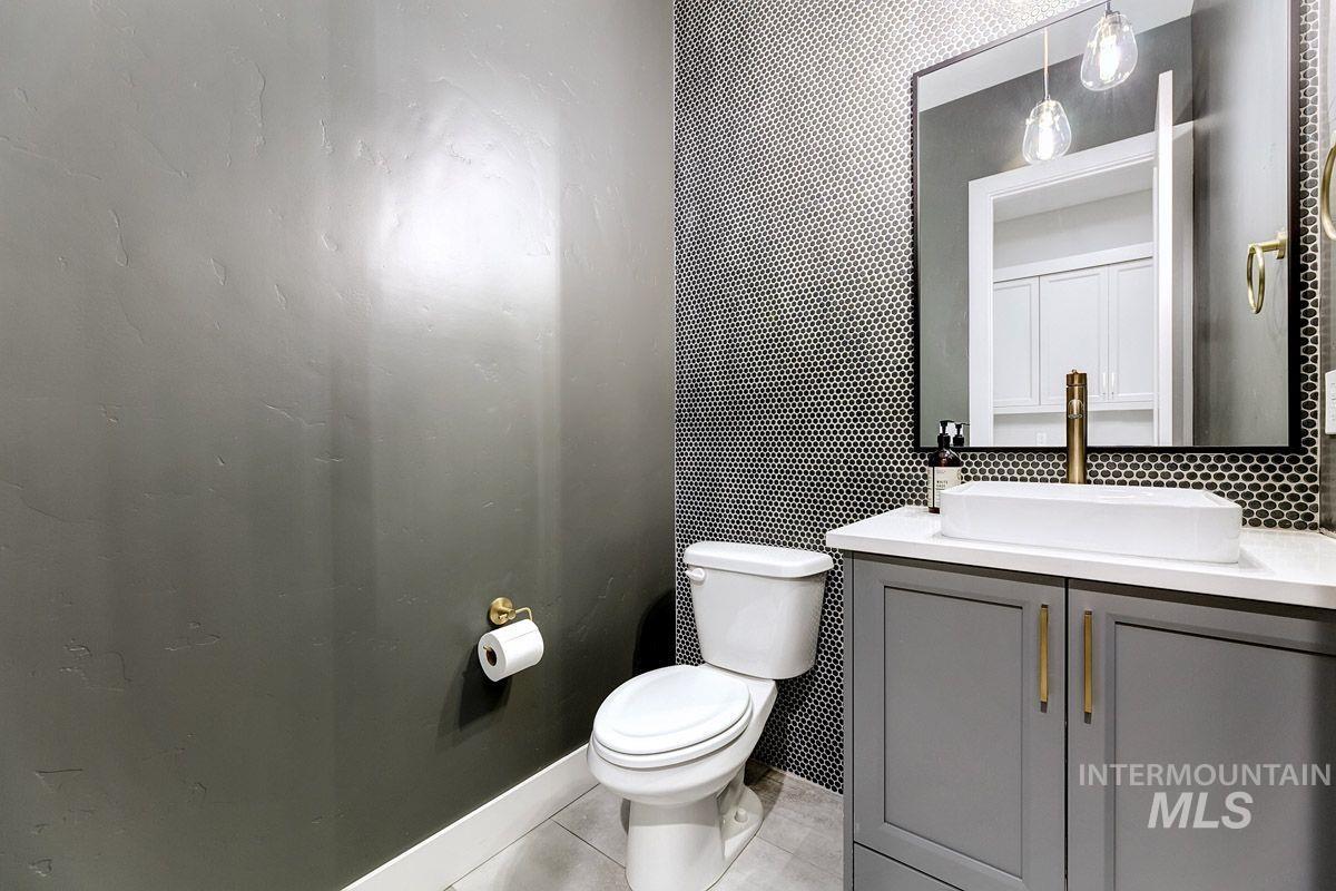 13641 N Sage Grouse PL, Boise, Idaho 83714-0000, 3 Bedrooms, 2.5 Bathrooms, Residential Income For Sale, Price $1,349,800,MLS 98957696