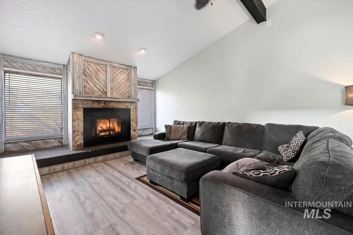 2556 4th Ave. East, Twin Falls, Idaho 83301, 4 Bedrooms, 3 Bathrooms, Residential For Sale, Price $389,000,MLS 98957716