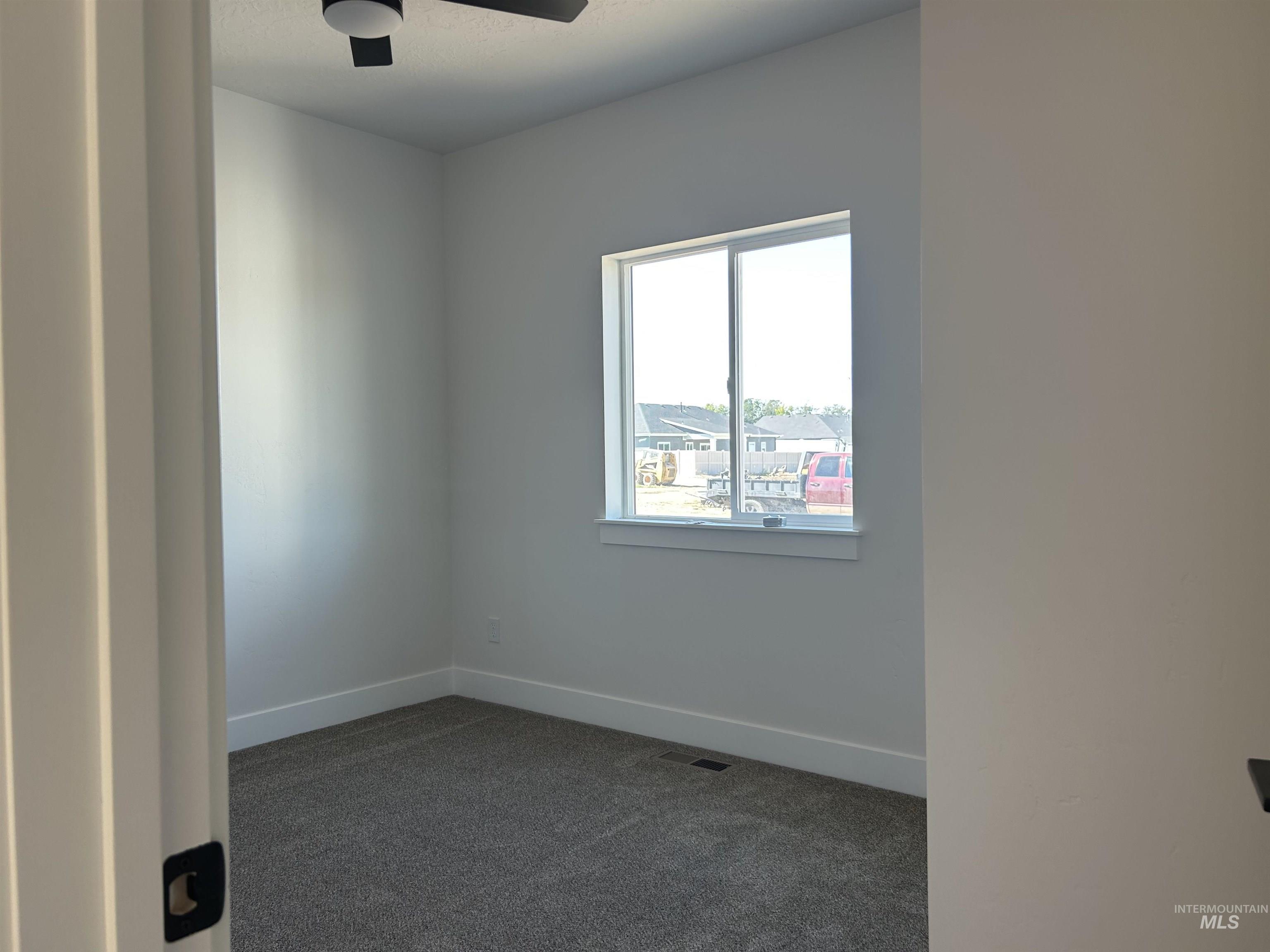 945 N 15th St, Payette, Idaho 83661, 2 Bedrooms, 2 Bathrooms, Residential For Sale, Price $315,000,MLS 98957719