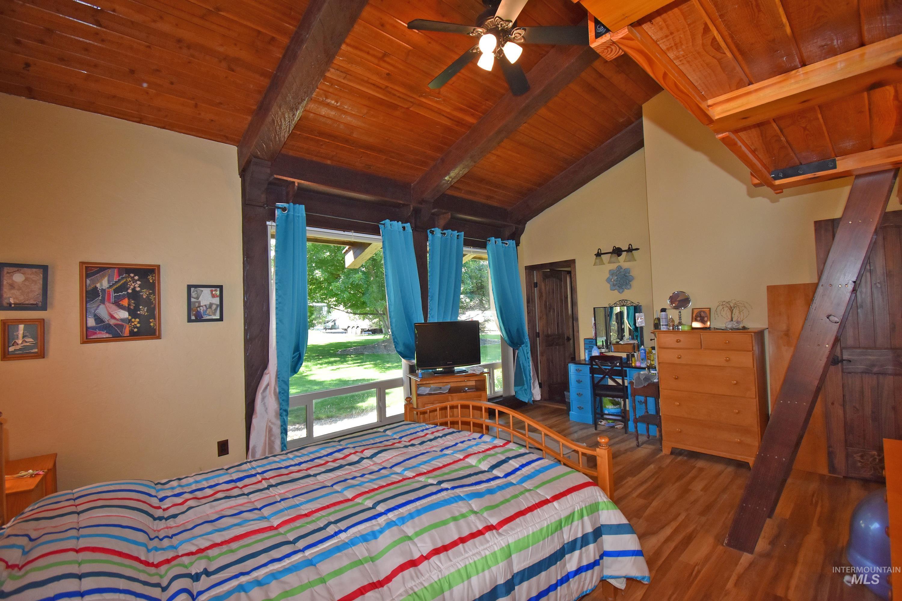 2424 Sunset View Ct, Clarkston, Washington 99403, 3 Bedrooms, 2 Bathrooms, Residential For Sale, Price $525,000,MLS 98957725