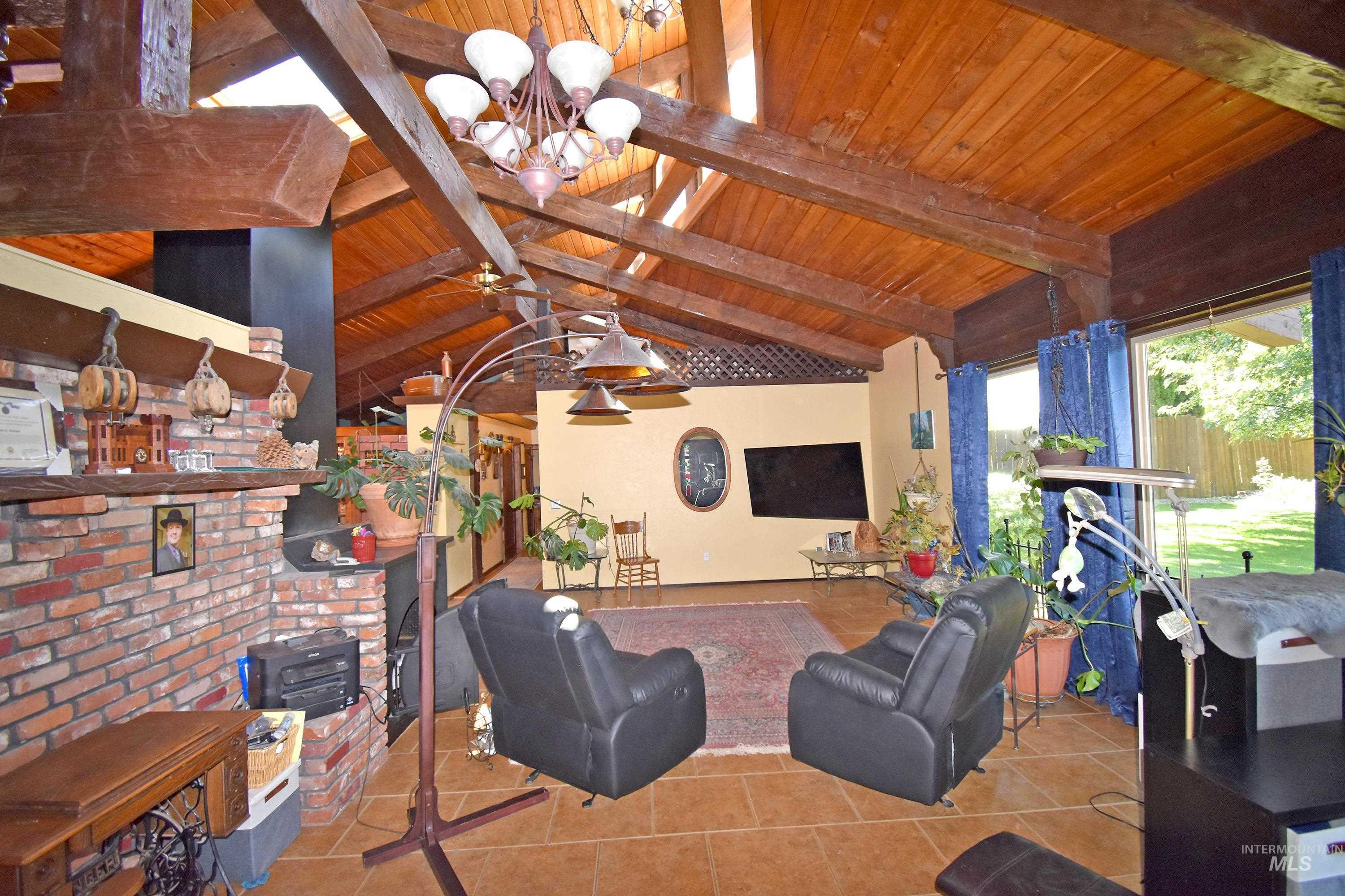 2424 Sunset View Ct, Clarkston, Washington 99403, 3 Bedrooms, 2 Bathrooms, Residential For Sale, Price $525,000,MLS 98957725