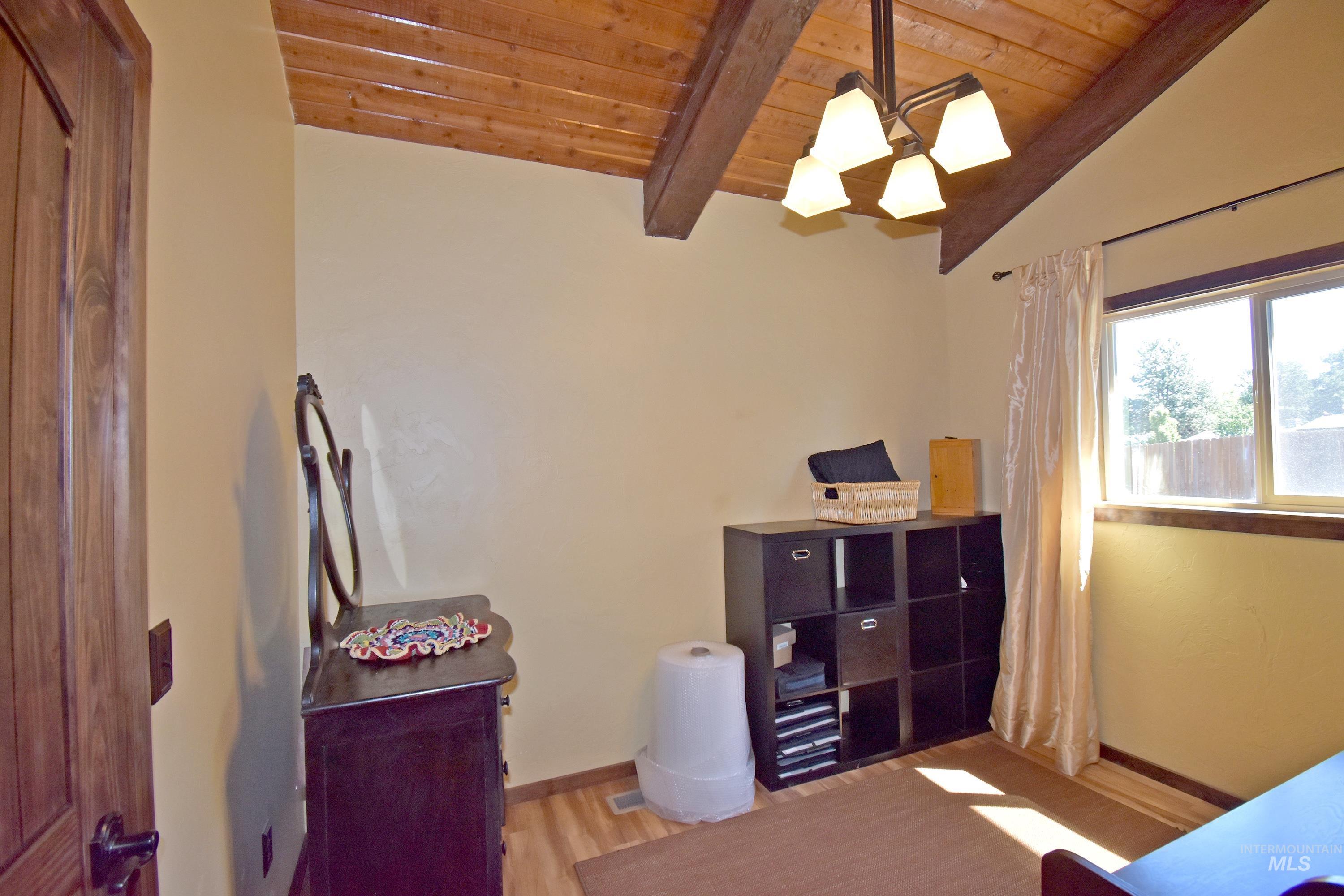 2424 Sunset View Ct, Clarkston, Washington 99403, 3 Bedrooms, 2 Bathrooms, Residential For Sale, Price $525,000,MLS 98957725