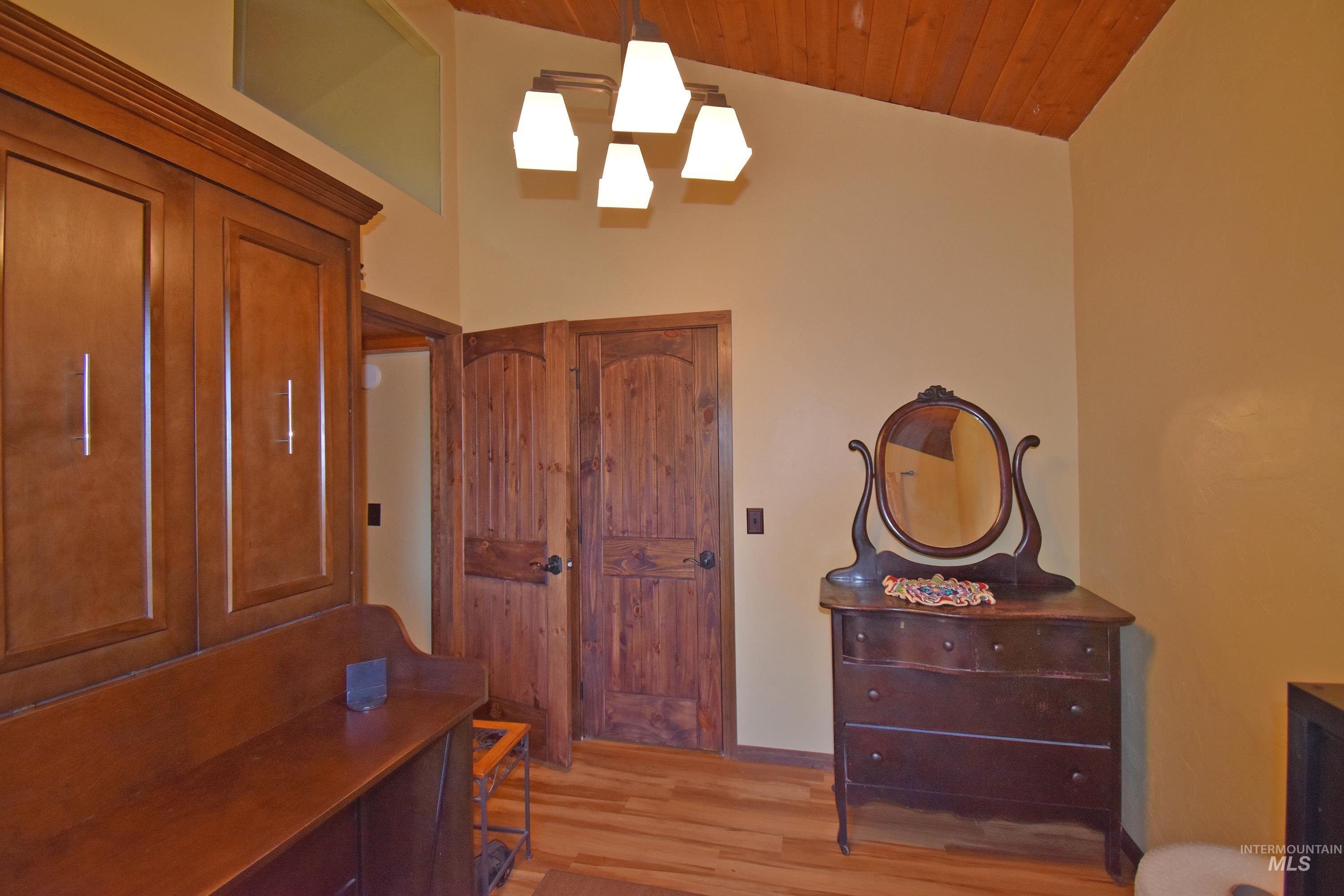 2424 Sunset View Ct, Clarkston, Washington 99403, 3 Bedrooms, 2 Bathrooms, Residential For Sale, Price $525,000,MLS 98957725