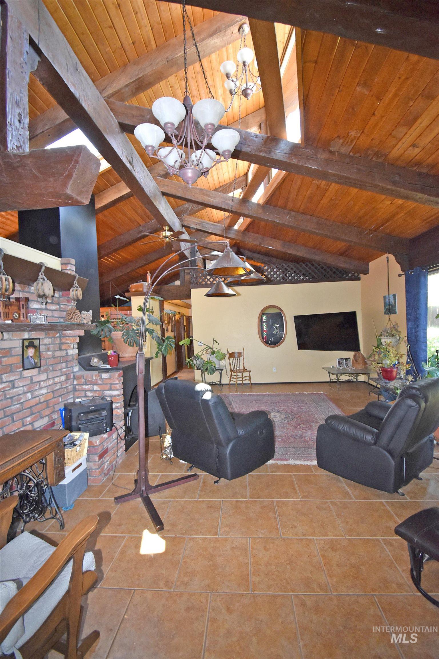 2424 Sunset View Ct, Clarkston, Washington 99403, 3 Bedrooms, 2 Bathrooms, Residential For Sale, Price $525,000,MLS 98957725