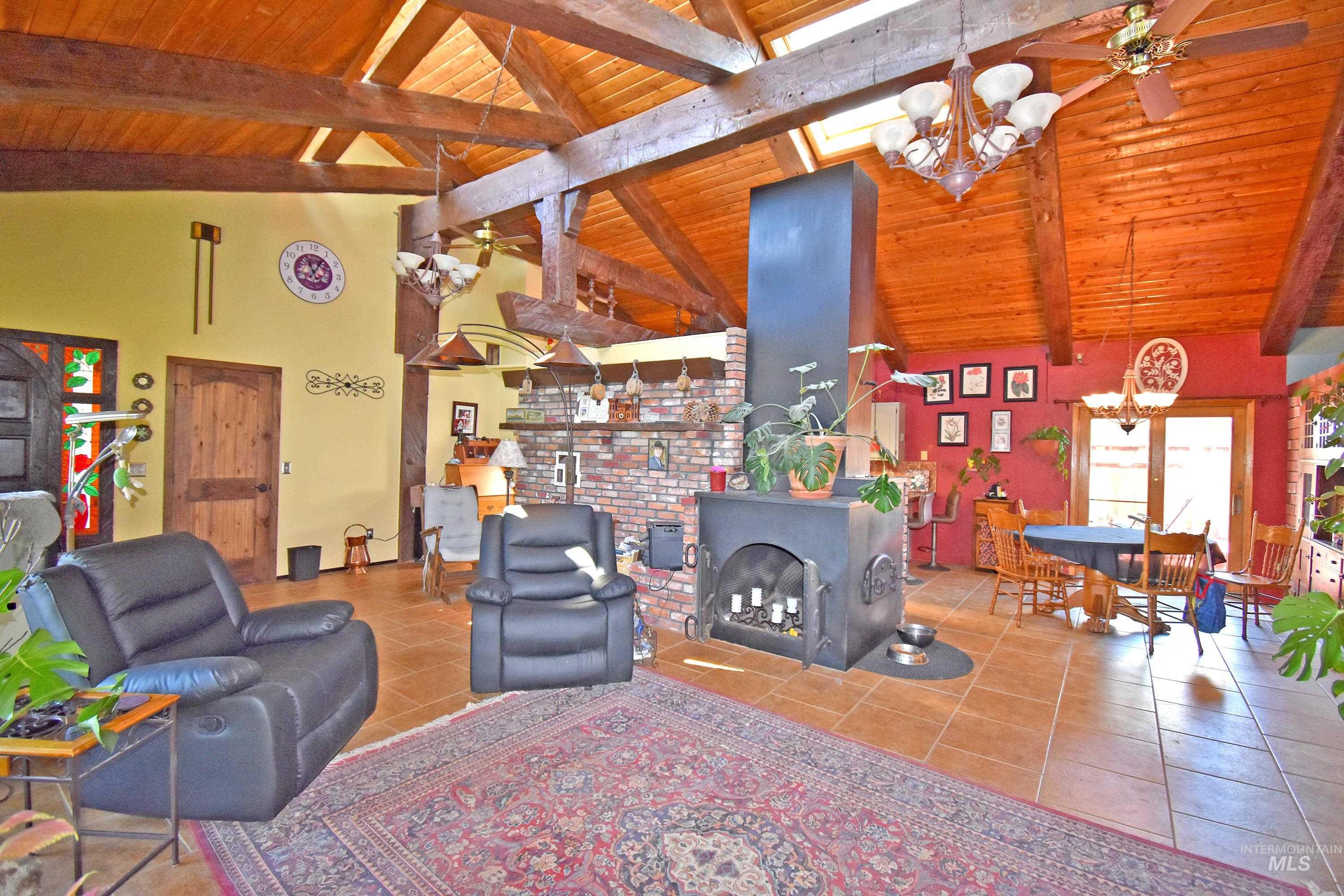 2424 Sunset View Ct, Clarkston, Washington 99403, 3 Bedrooms, 2 Bathrooms, Residential For Sale, Price $525,000,MLS 98957725