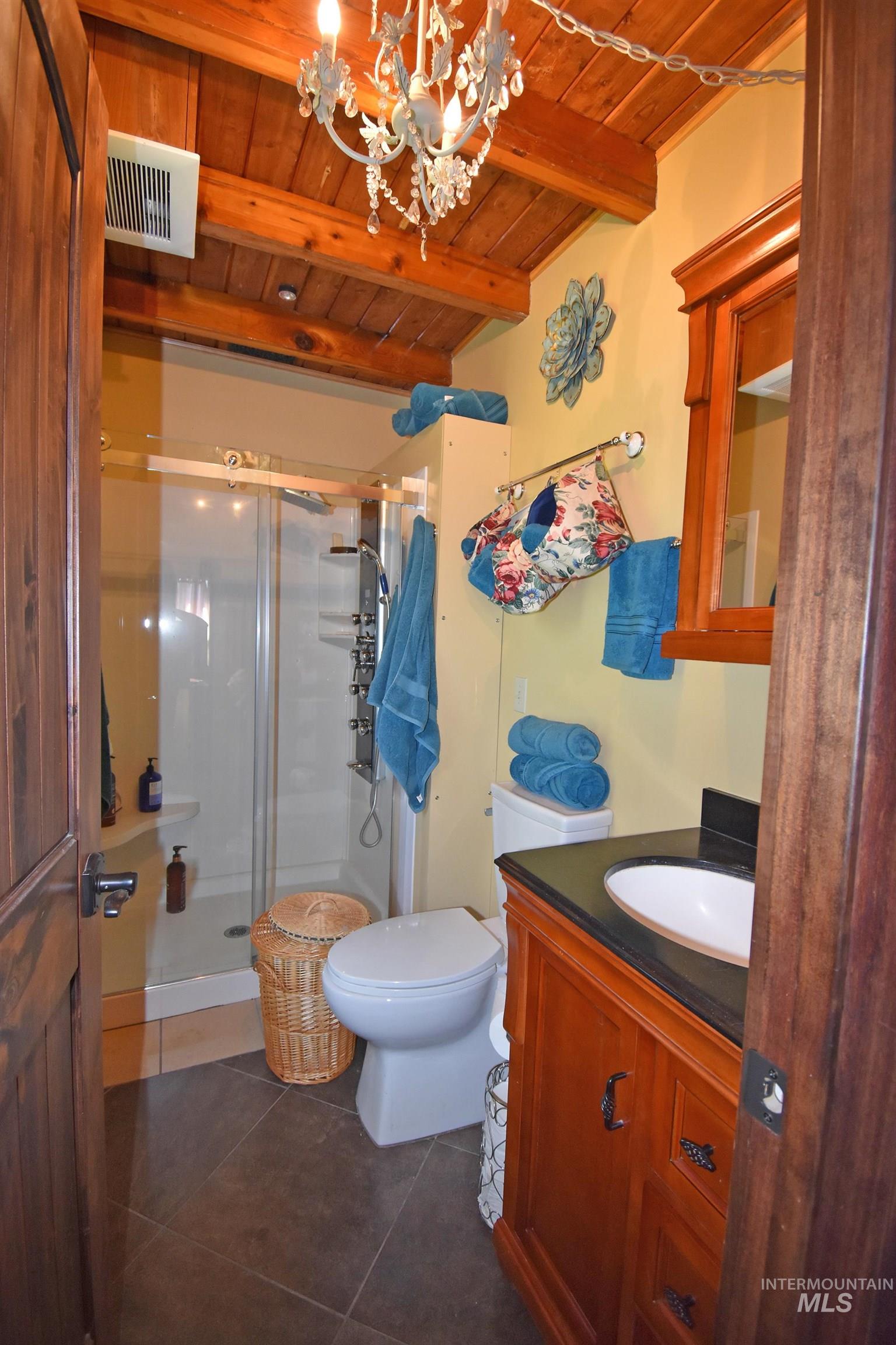 2424 Sunset View Ct, Clarkston, Washington 99403, 3 Bedrooms, 2 Bathrooms, Residential For Sale, Price $459,000,MLS 98957726