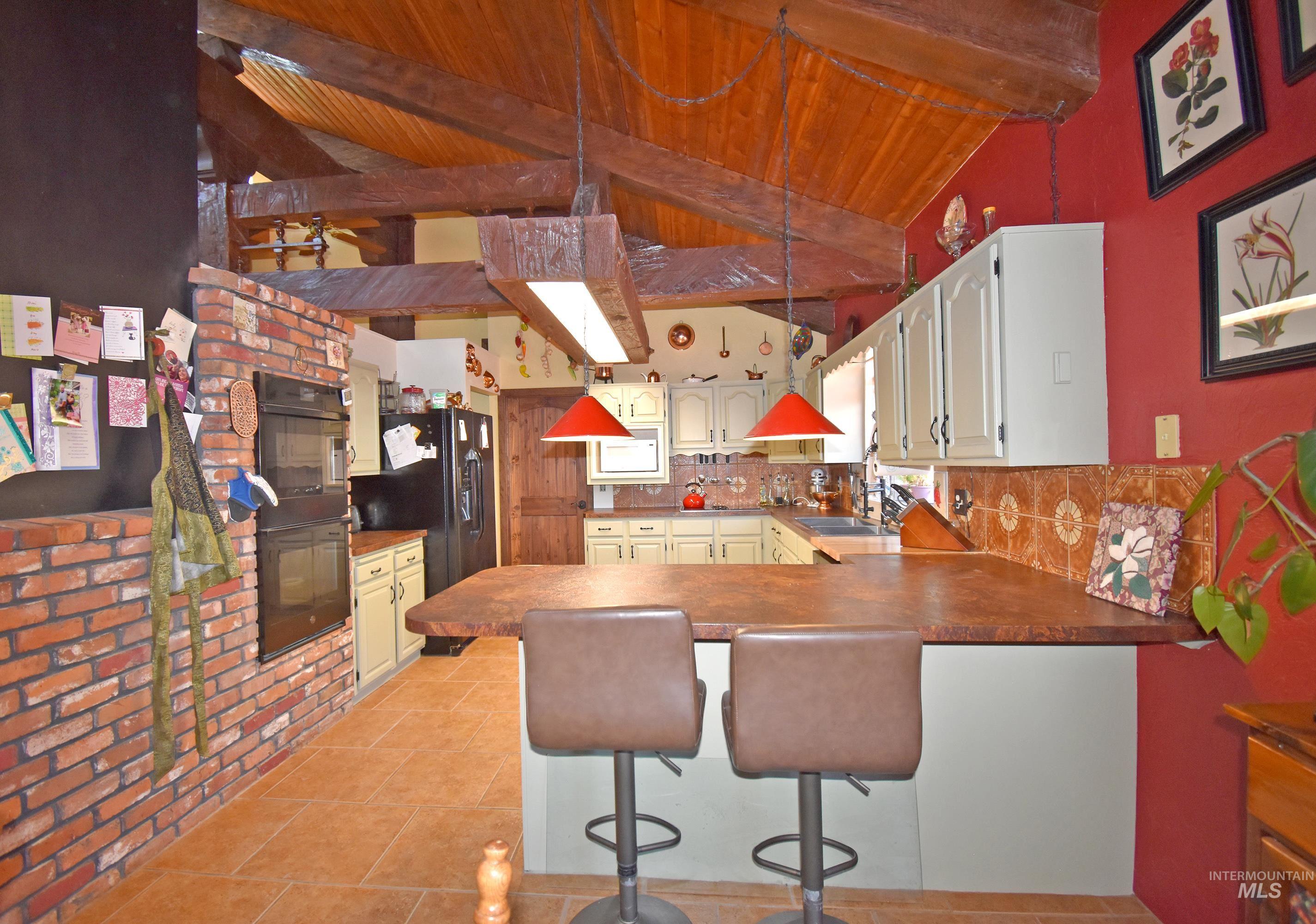 2424 Sunset View Ct, Clarkston, Washington 99403, 3 Bedrooms, 2 Bathrooms, Residential For Sale, Price $459,000,MLS 98957726