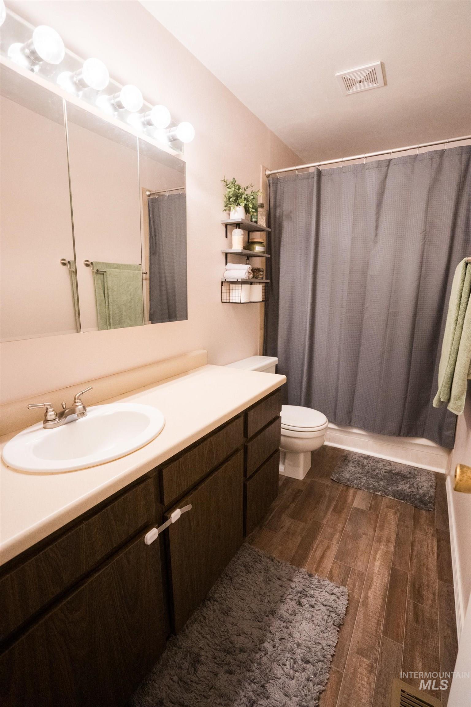 664 Columbine Dr, Paul, Idaho 83347, 4 Bedrooms, 2 Bathrooms, Residential For Sale, Price $343,000,MLS 98957732