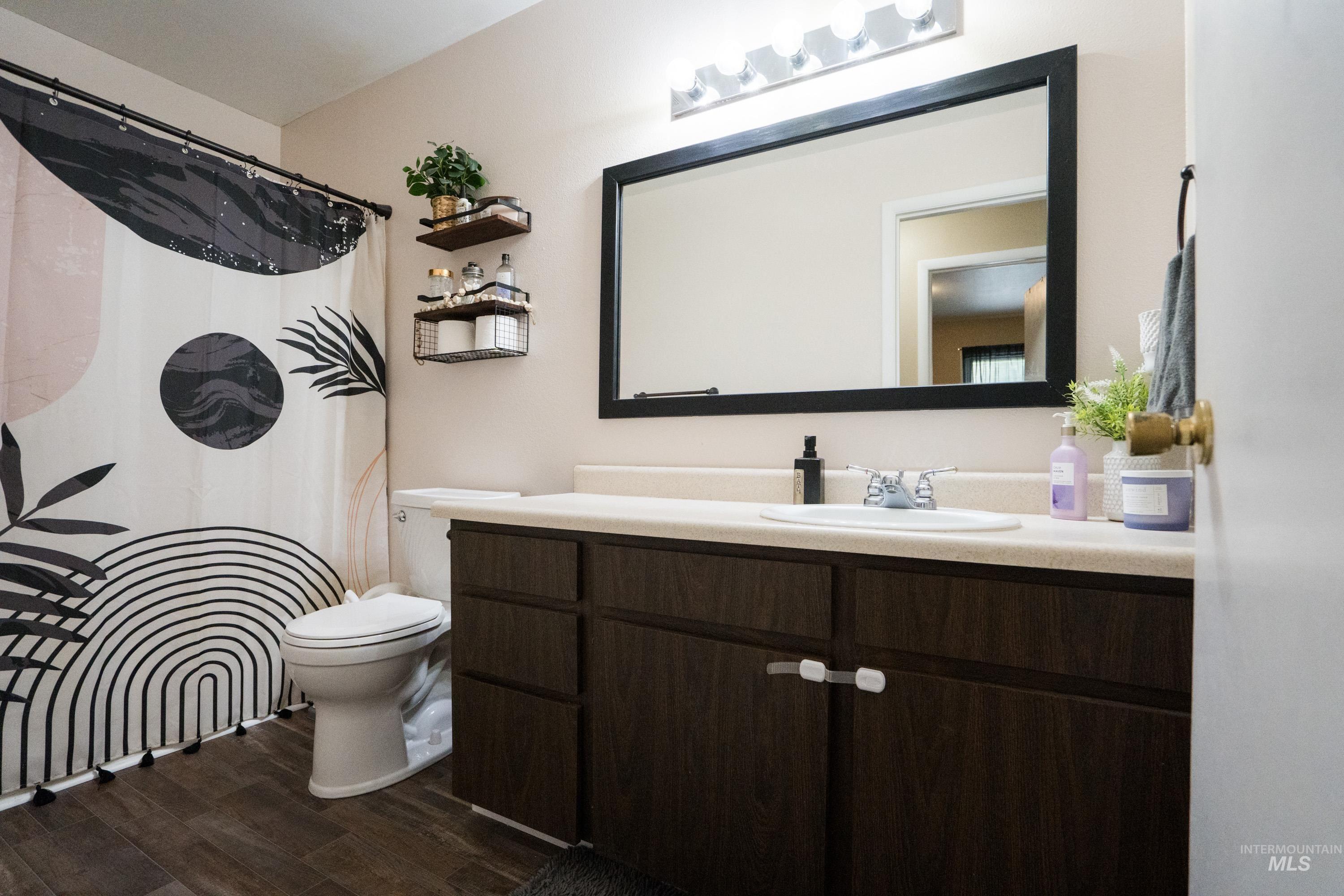 664 Columbine Dr, Paul, Idaho 83347, 4 Bedrooms, 2 Bathrooms, Residential For Sale, Price $343,000,MLS 98957732