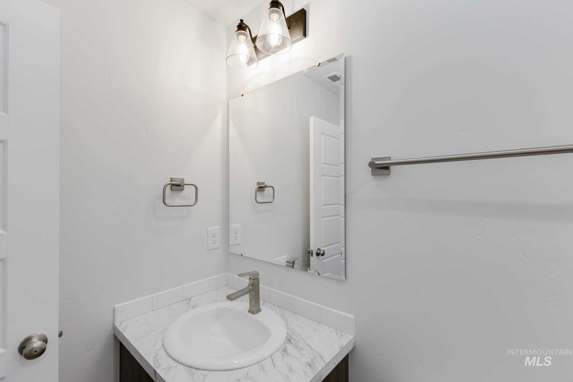 11120 W Teratai St, Star, Idaho 83669, 4 Bedrooms, 3 Bathrooms, Residential For Sale, Price $624,990,MLS 98957746