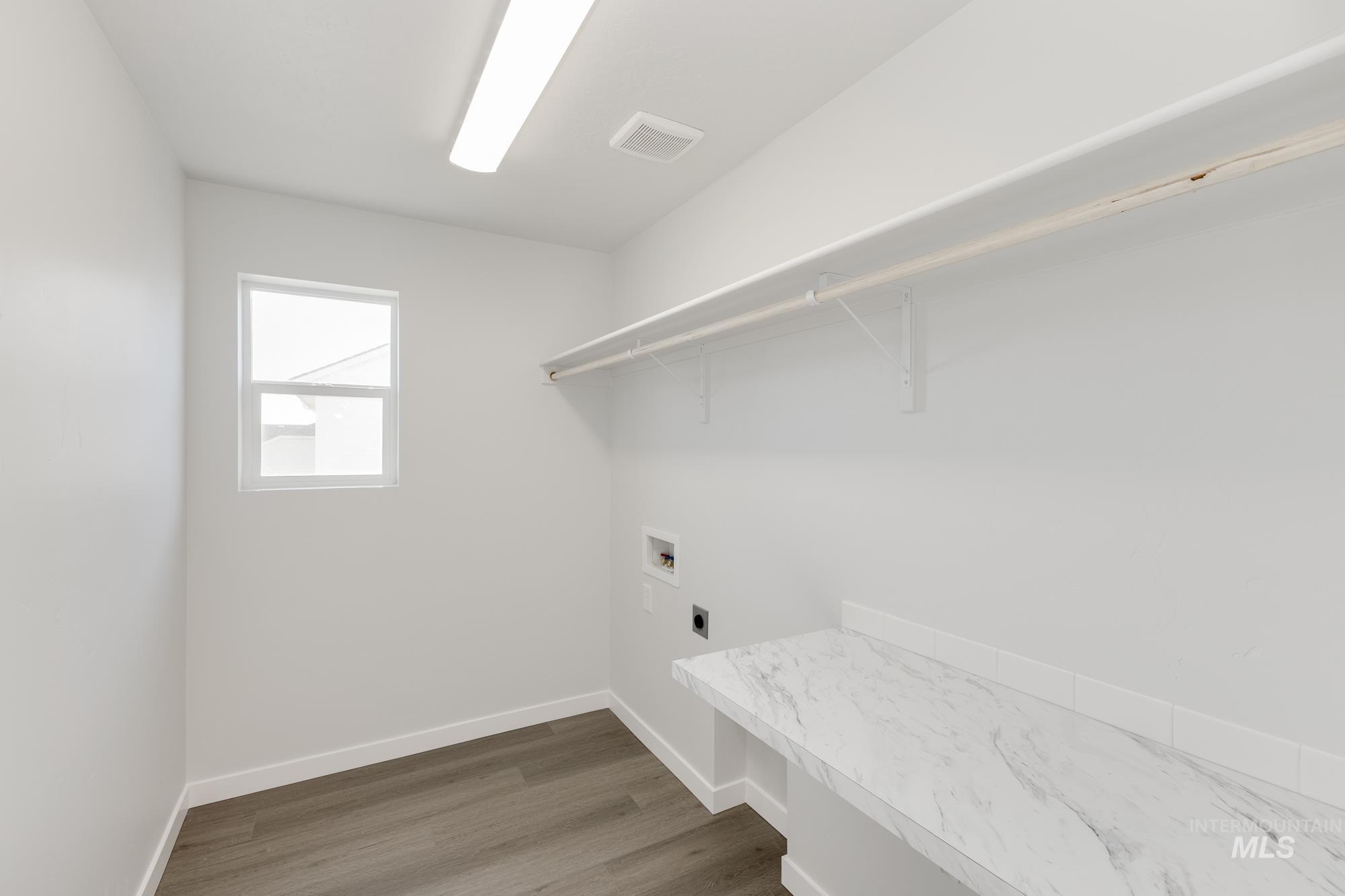 11120 W Teratai St, Star, Idaho 83669, 4 Bedrooms, 3 Bathrooms, Residential For Sale, Price $624,990,MLS 98957746